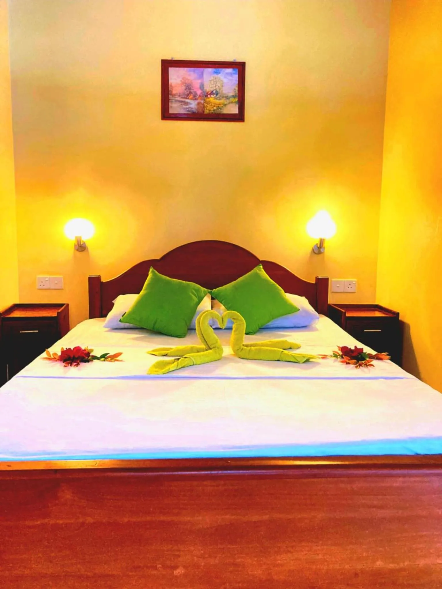 Bed in Rainforest Lodge, Deniyaya singheraja
