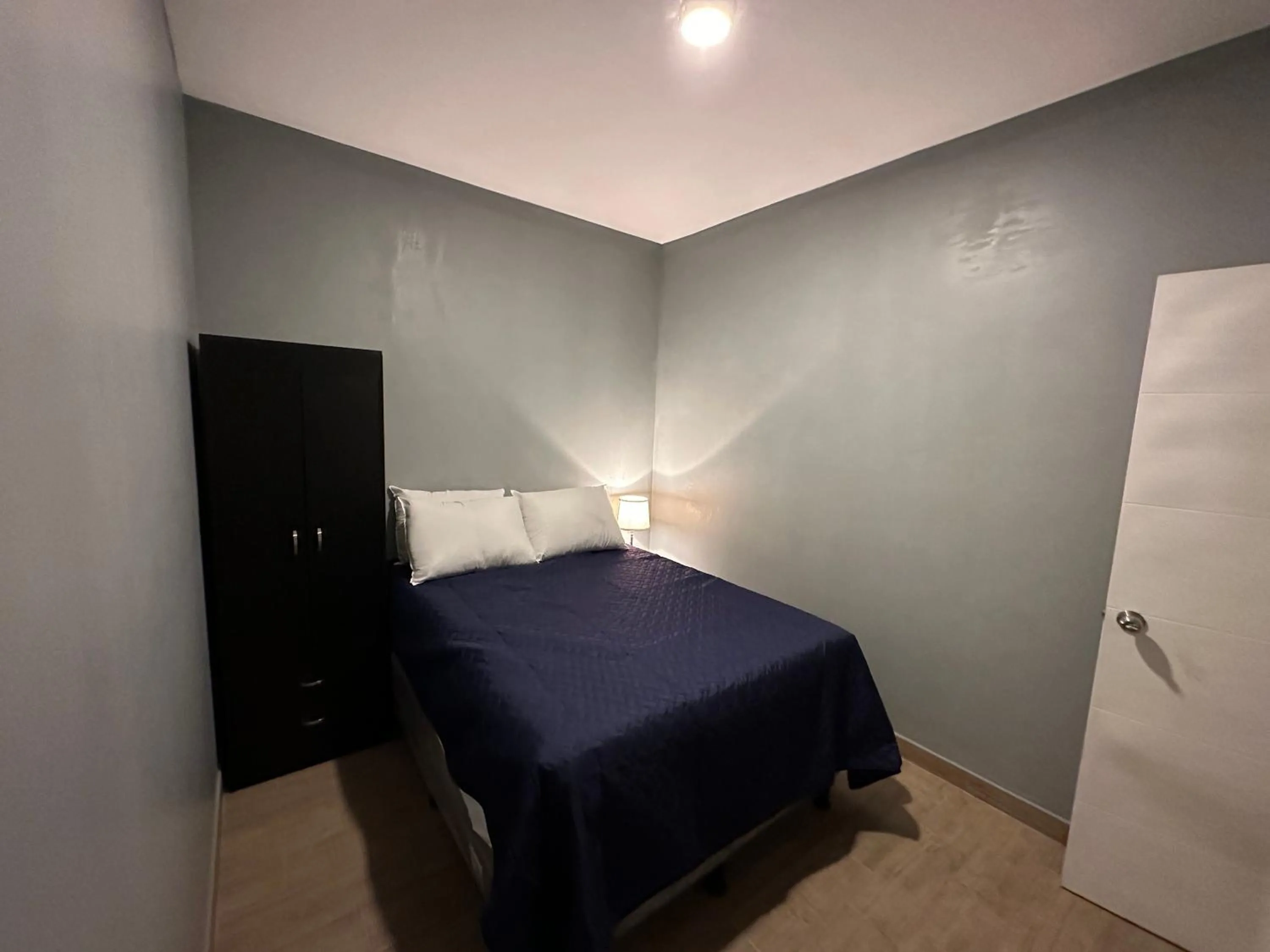 Photo of the whole room, Bed in Villa Verona