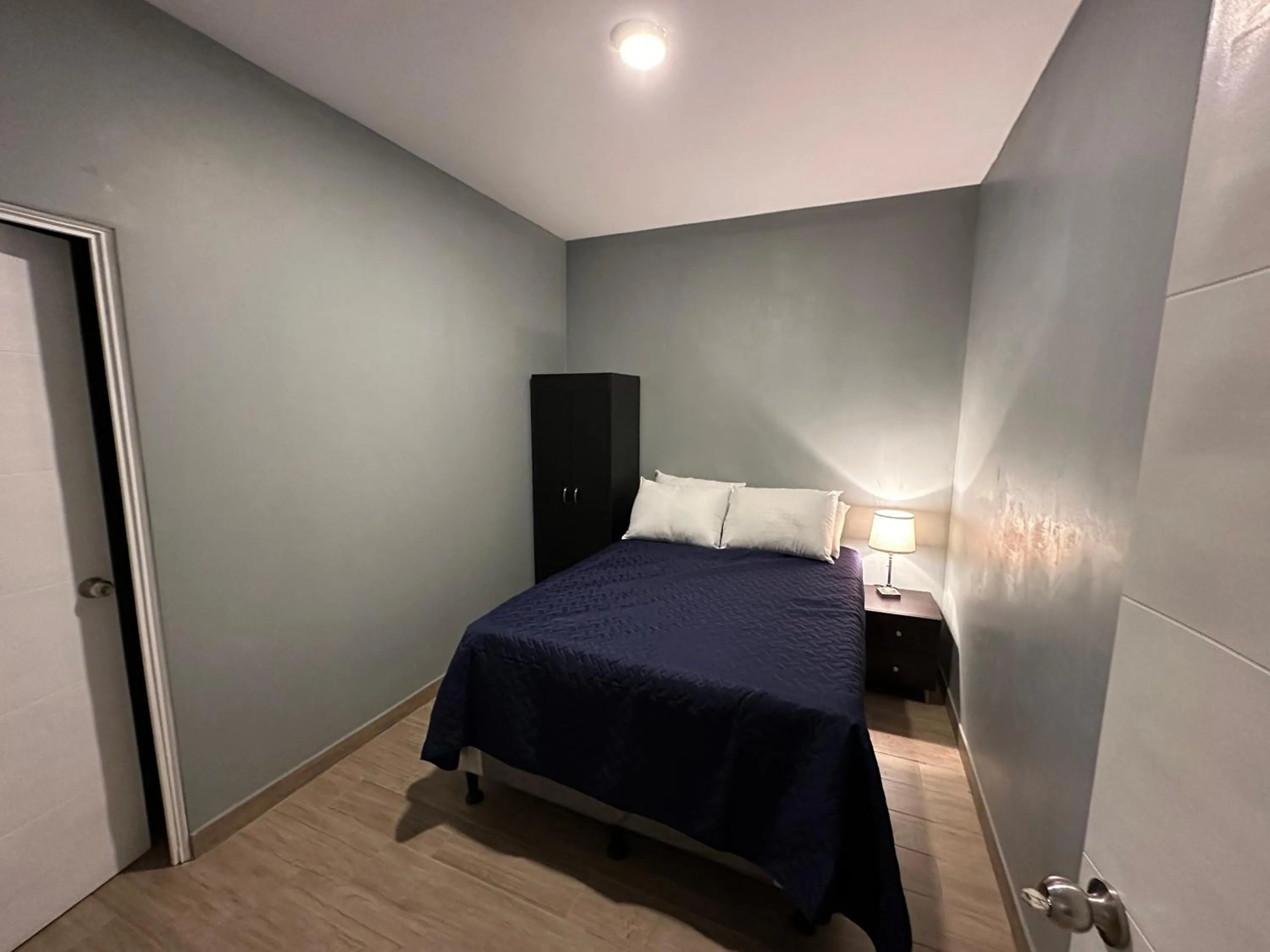 Photo of the whole room, Bed in Villa Verona