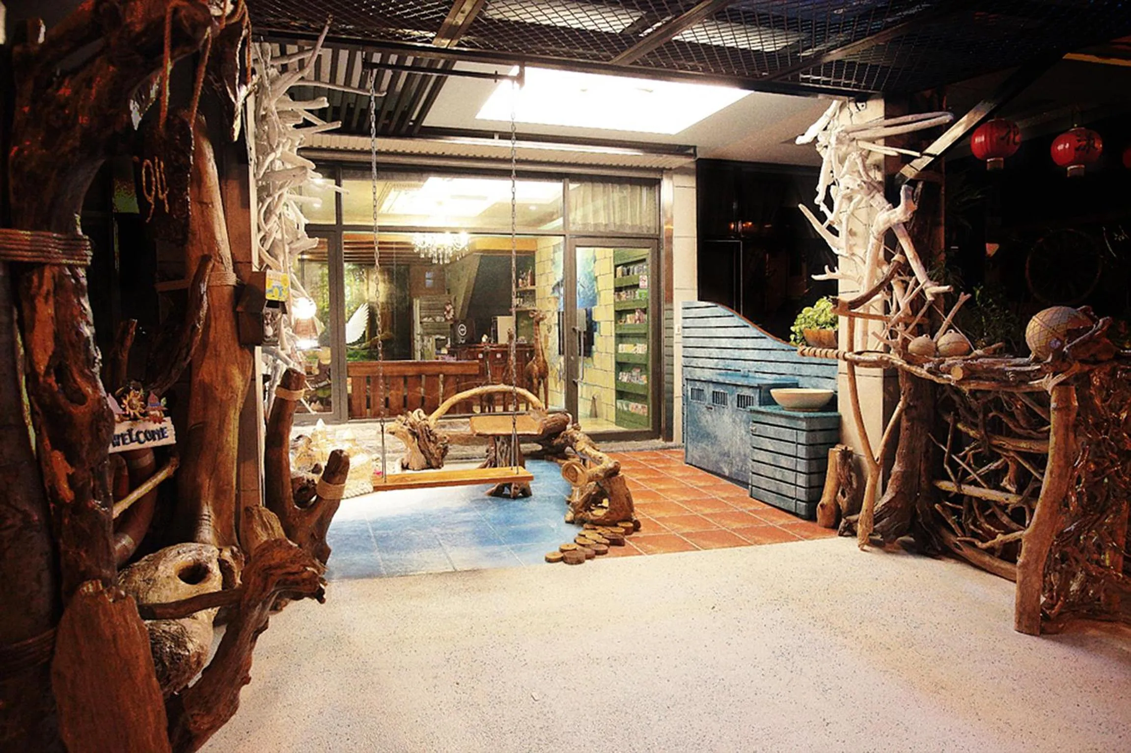 Restaurant/places to eat in 3D Sunflower Embossed B&B