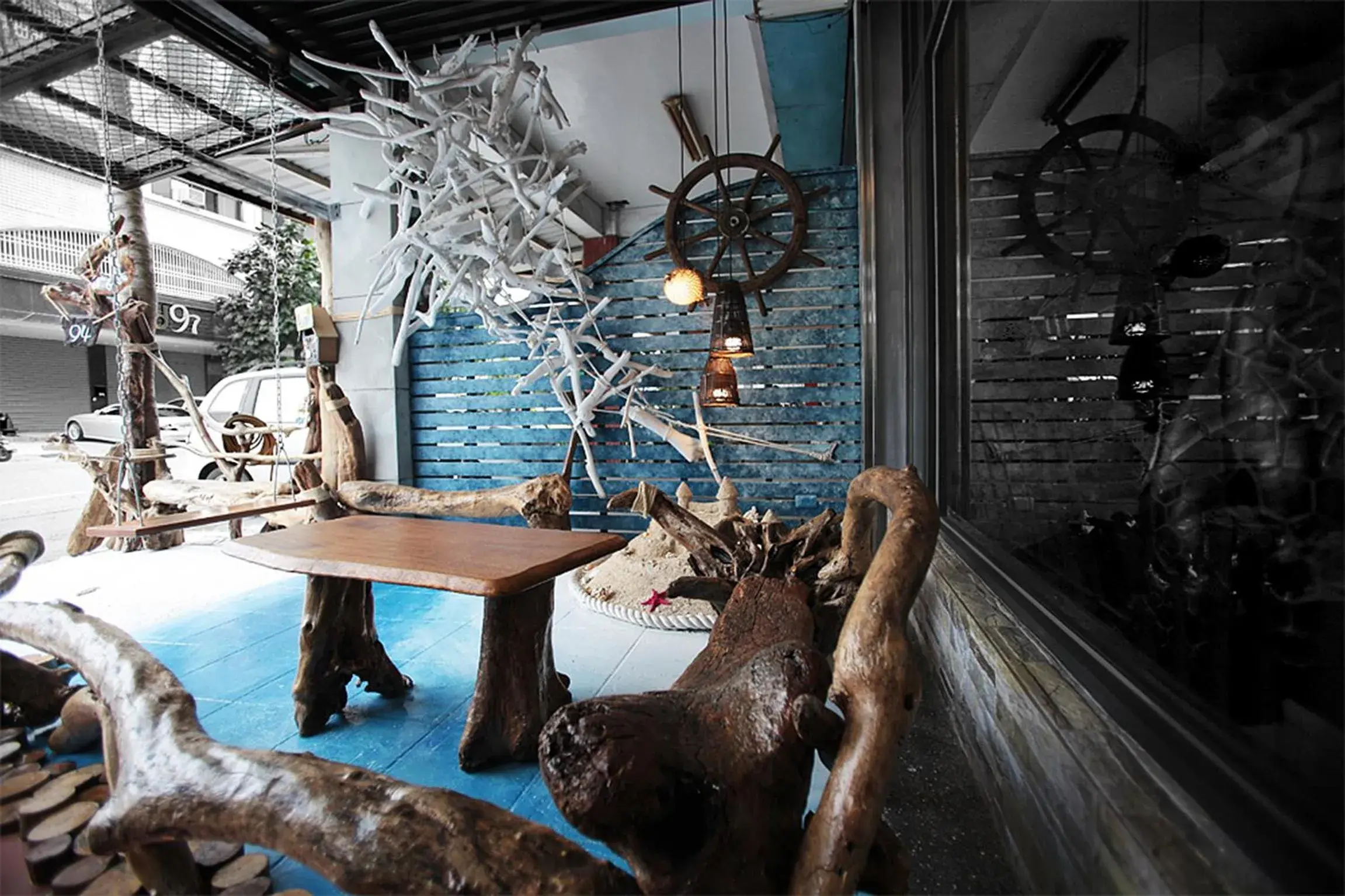 Facade/entrance in 3D Sunflower Embossed B&B Facade/entrance in 3D Sunflower Embossed B&B