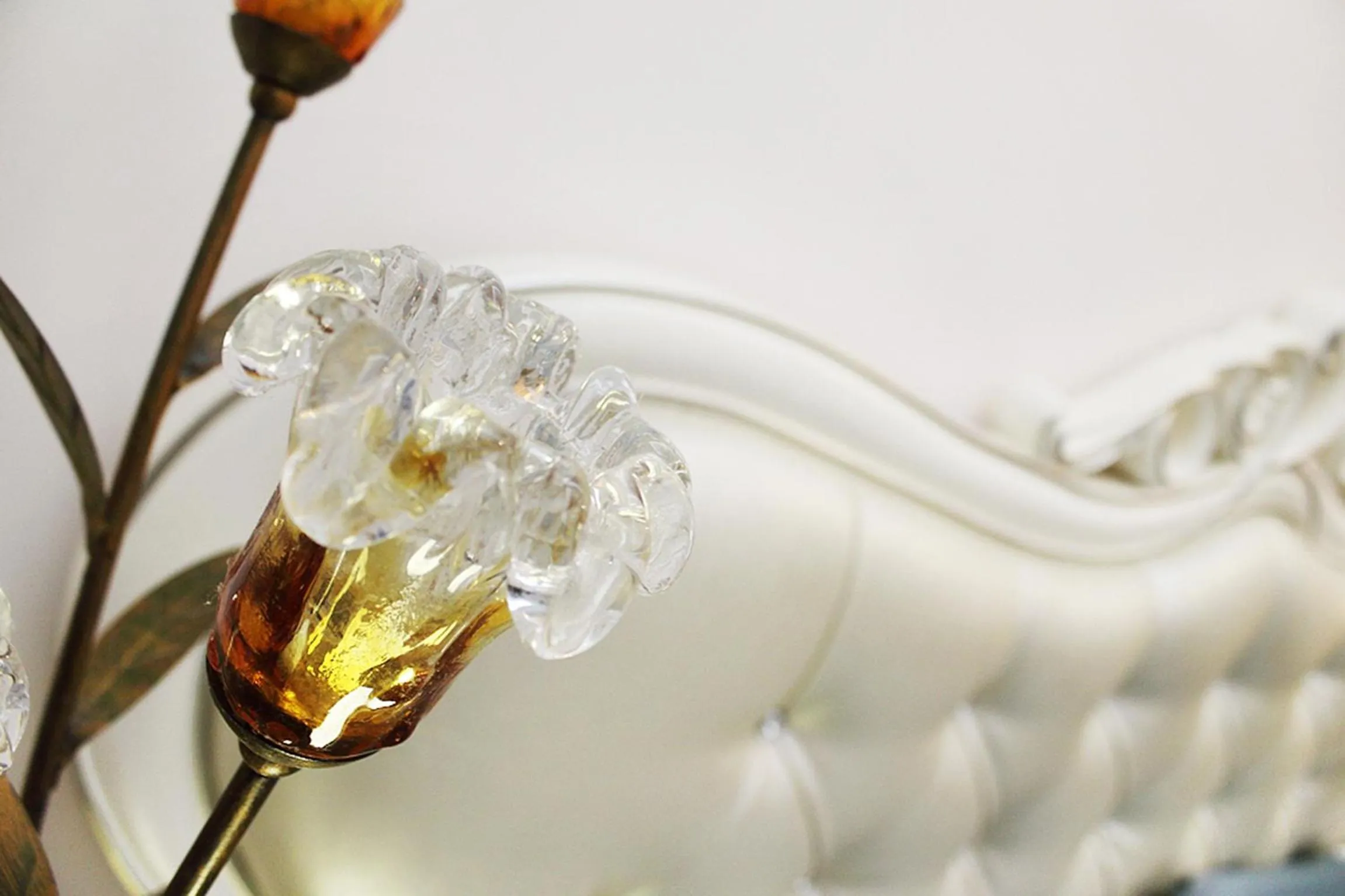 Decorative detail in 3D Sunflower Embossed B&B