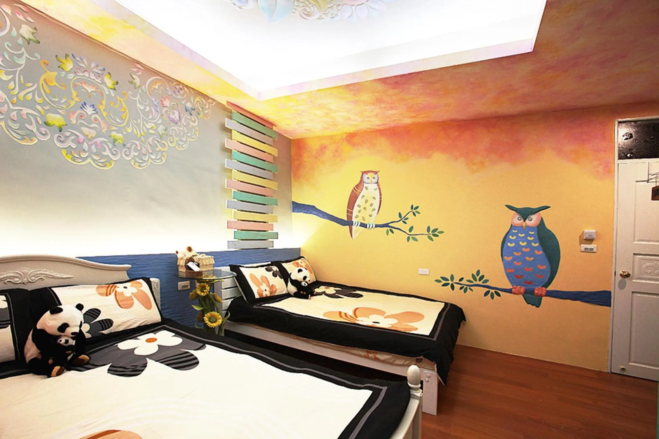 Photo of the whole room, Bed in 3D Sunflower Embossed B&B