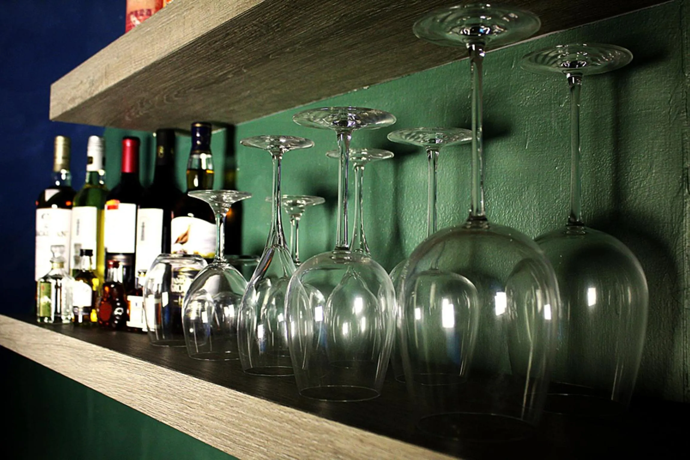 Lounge or bar in 3D Sunflower Embossed B&B