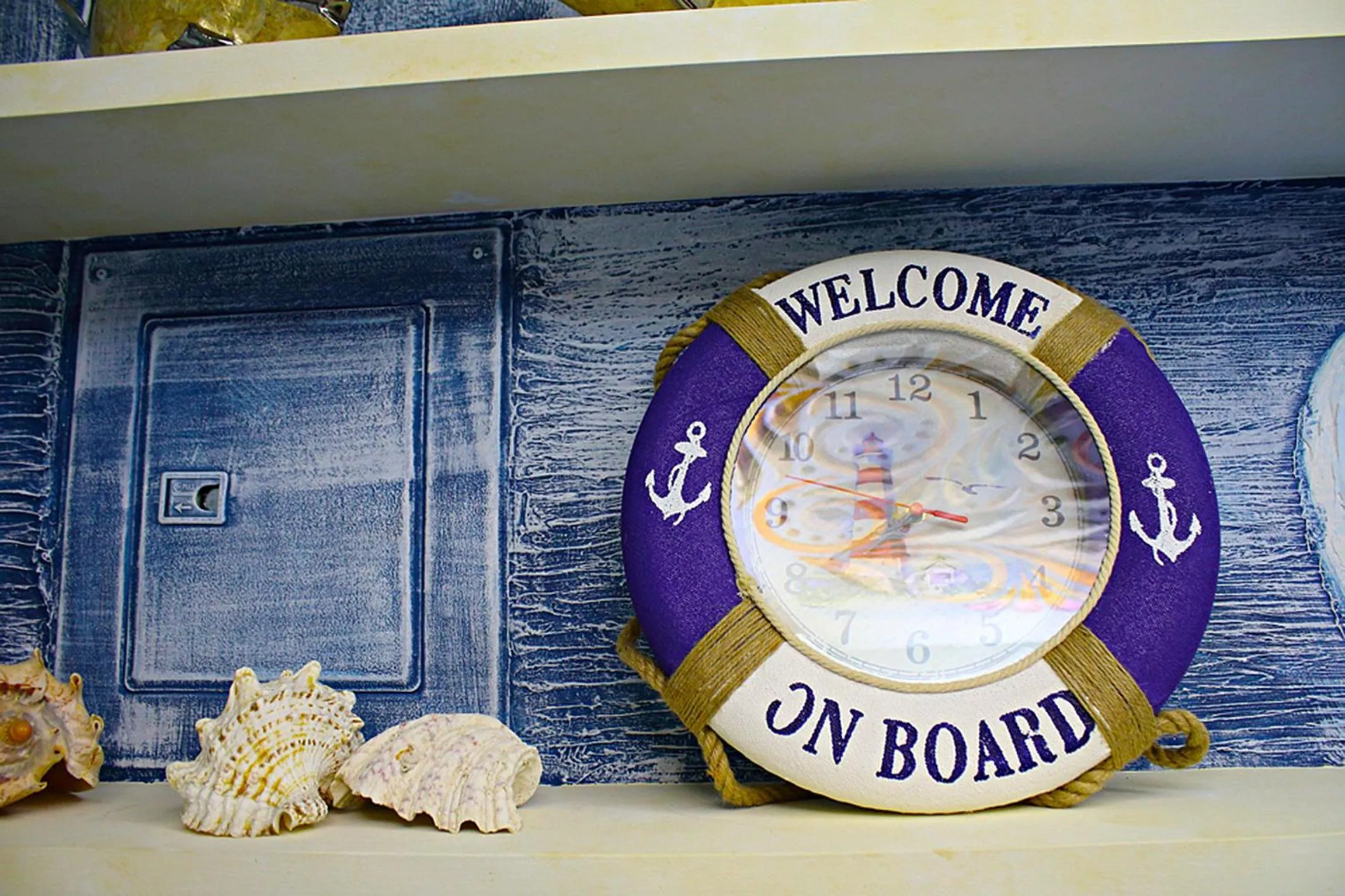 Decorative detail in 3D Sunflower Embossed B&B