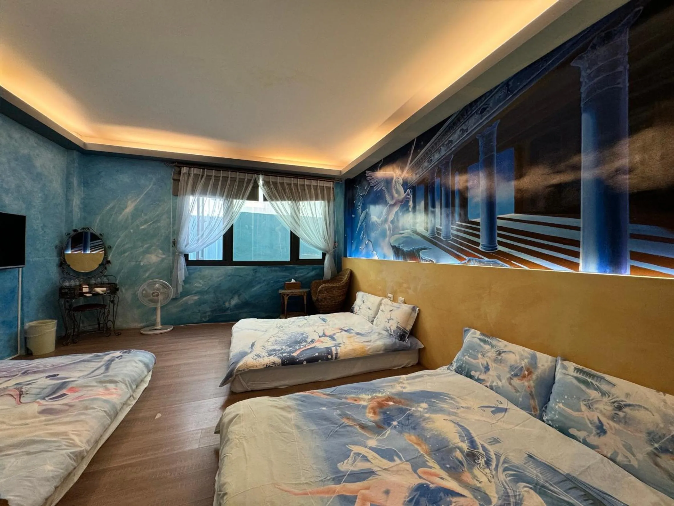 On site, Bed in 3D Sunflower Embossed B&B