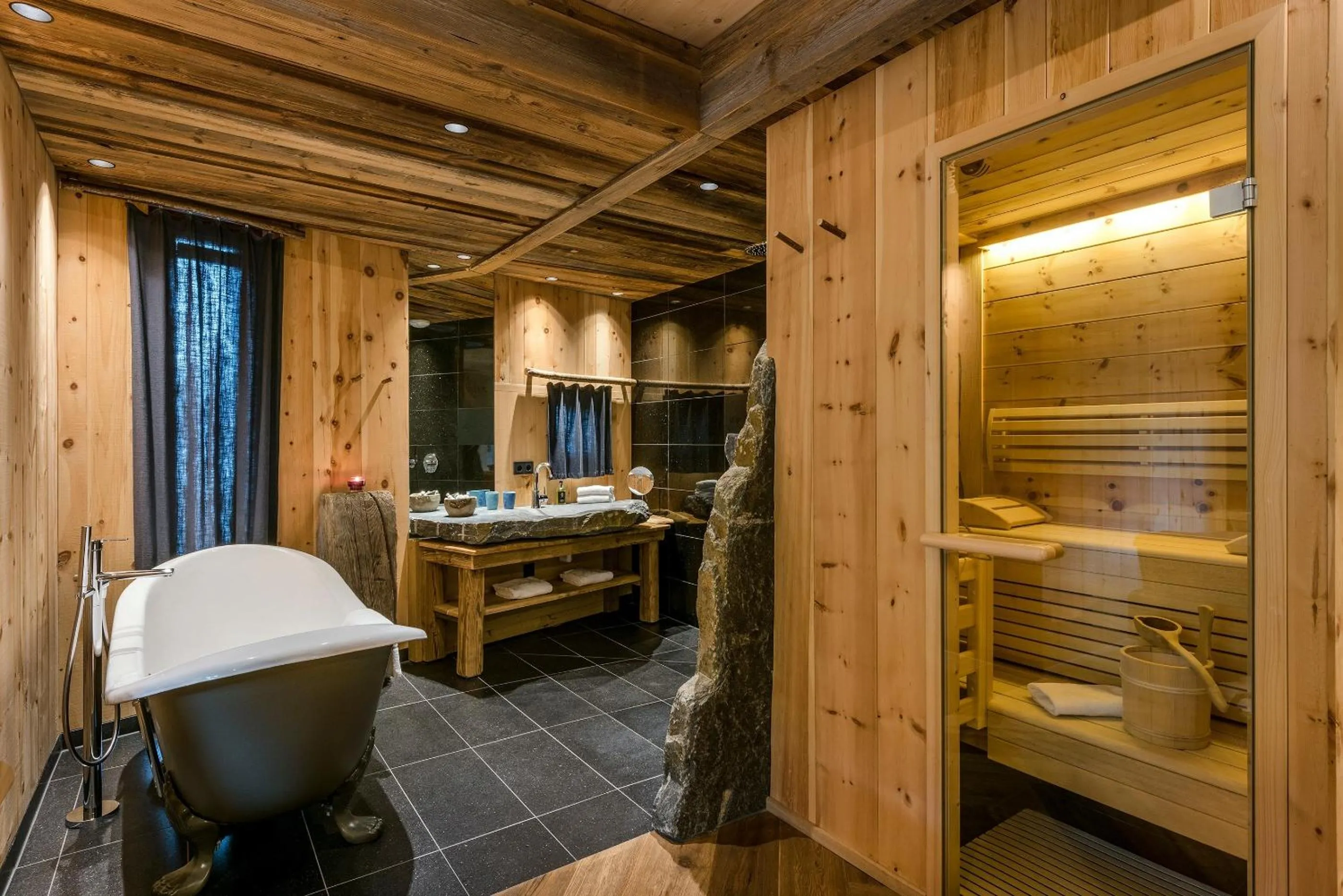 Double Room with Balcony, Bath and Sauna - single occupancy in mama thresl