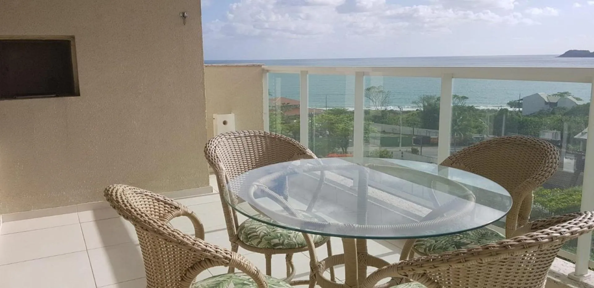 BBQ facilities in Velutti Prime View: Frente Mar