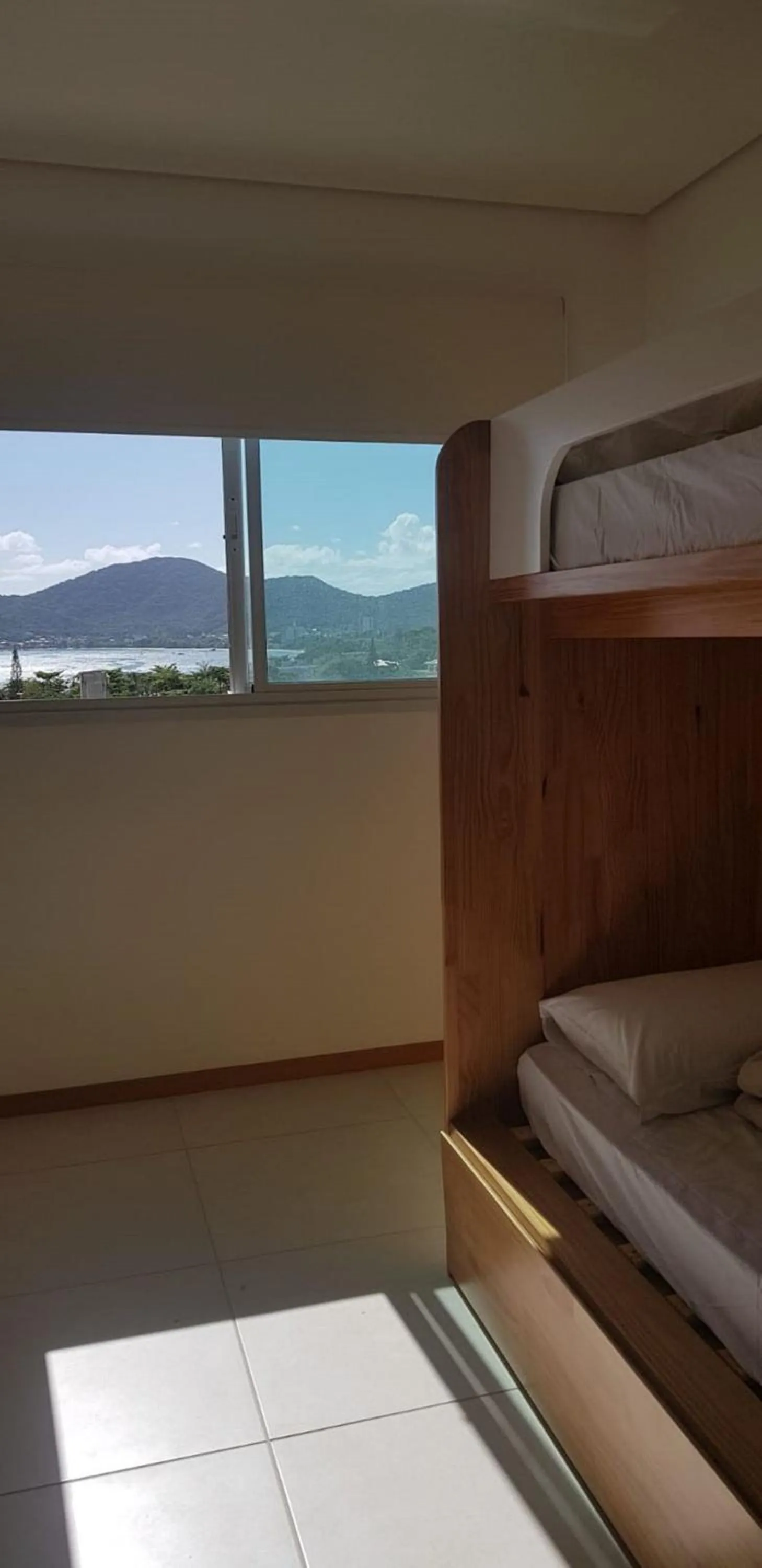 Bedroom, Bed in Velutti Prime View: Frente Mar