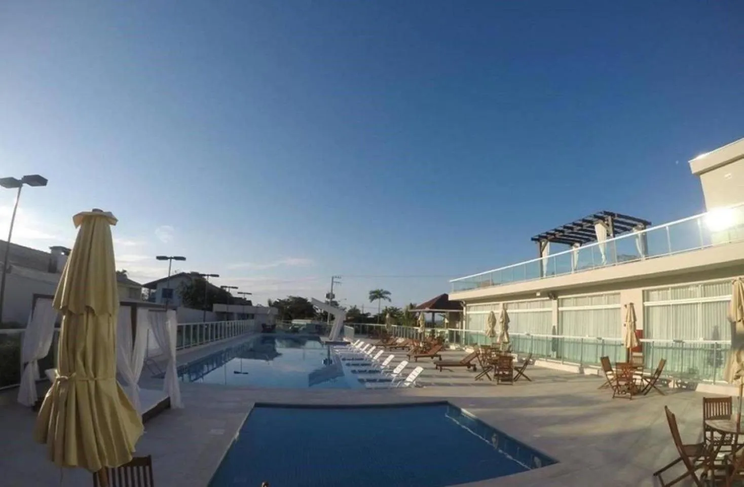 Swimming pool in Velutti Prime View: Frente Mar