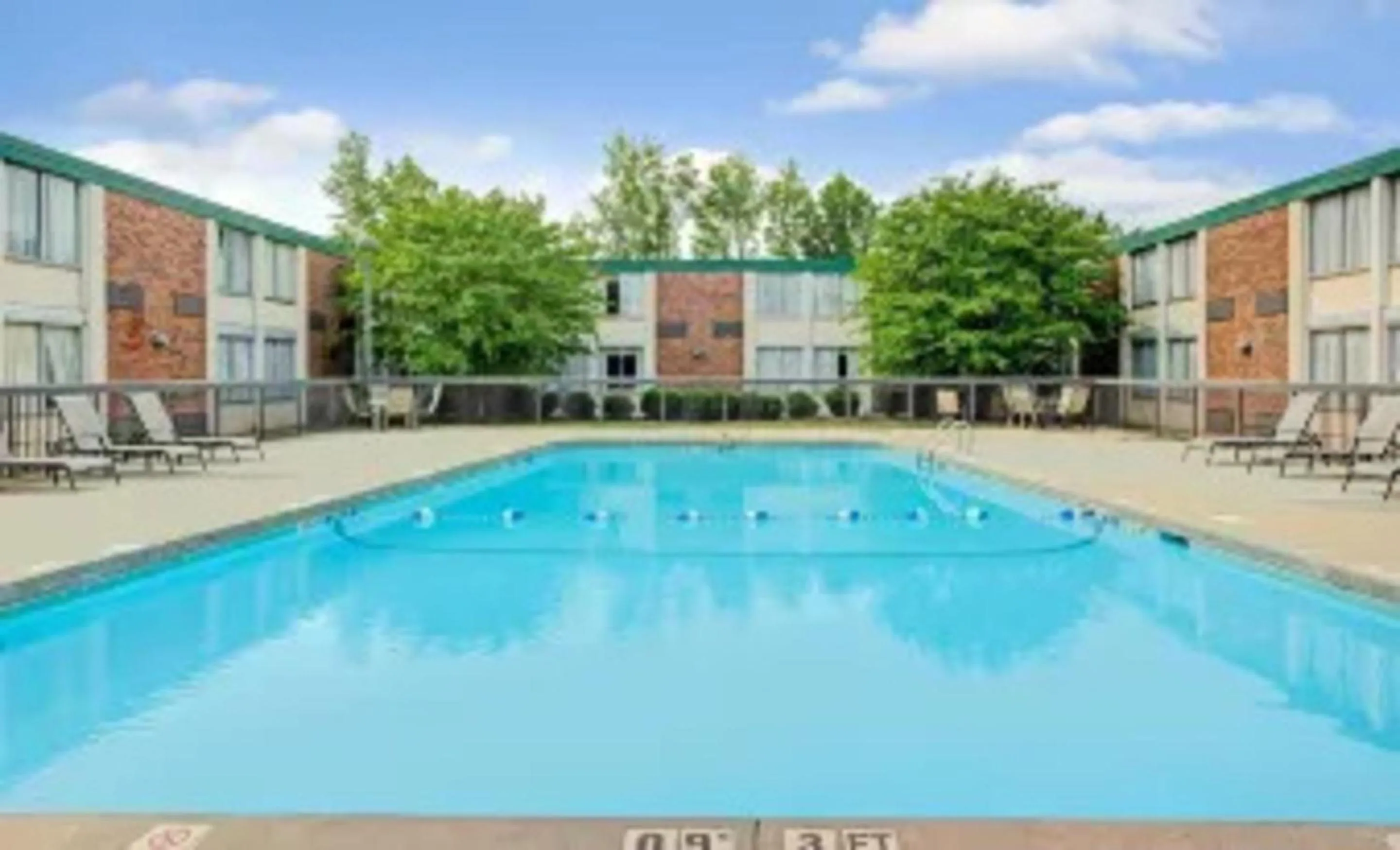 Swimming pool in Studio 6 Rock Hill, SC Cherry Road