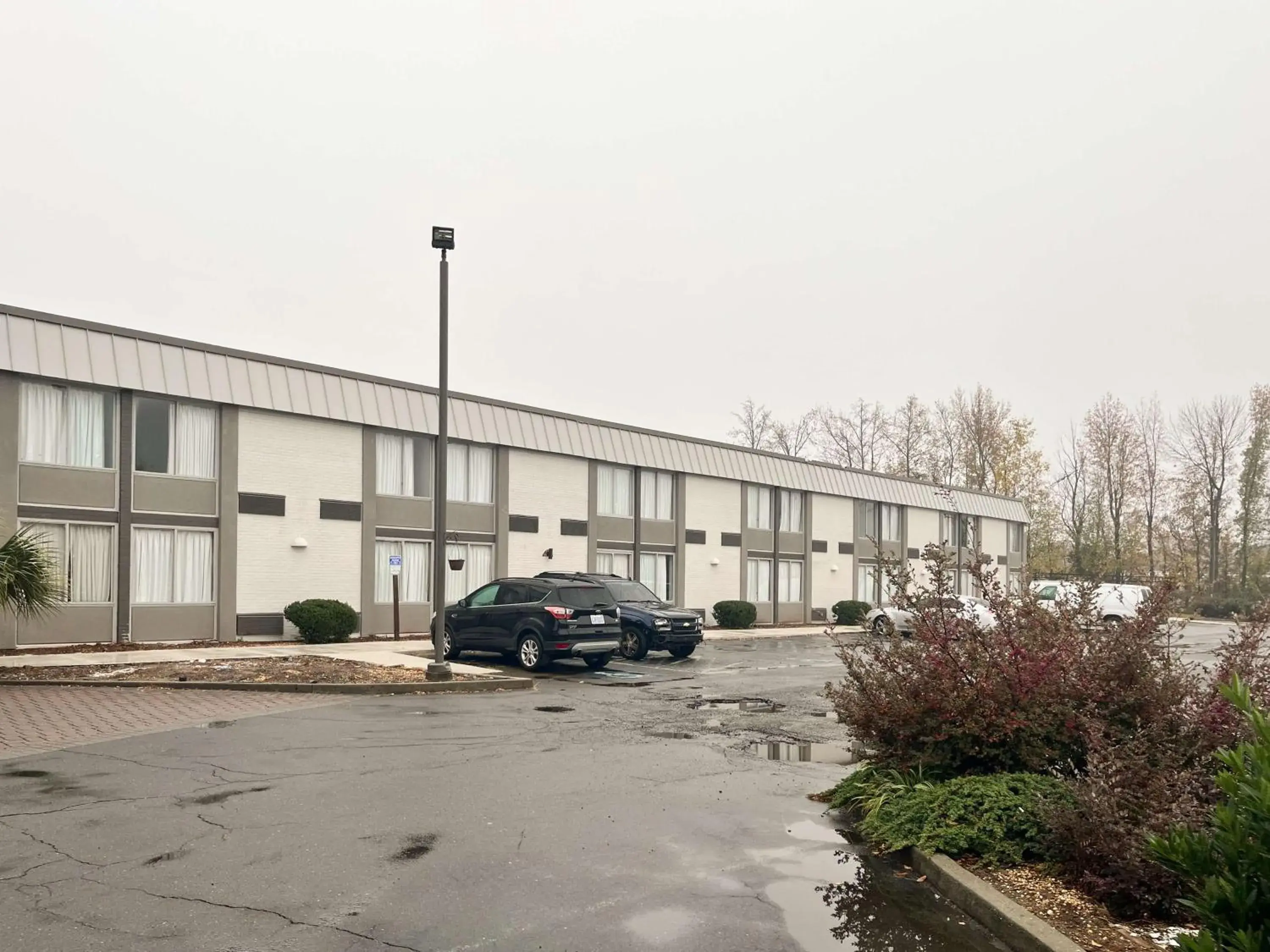 Property building in Studio 6 Rock Hill, SC Cherry Road Property building in Studio 6 Rock Hill, SC Cherry Road