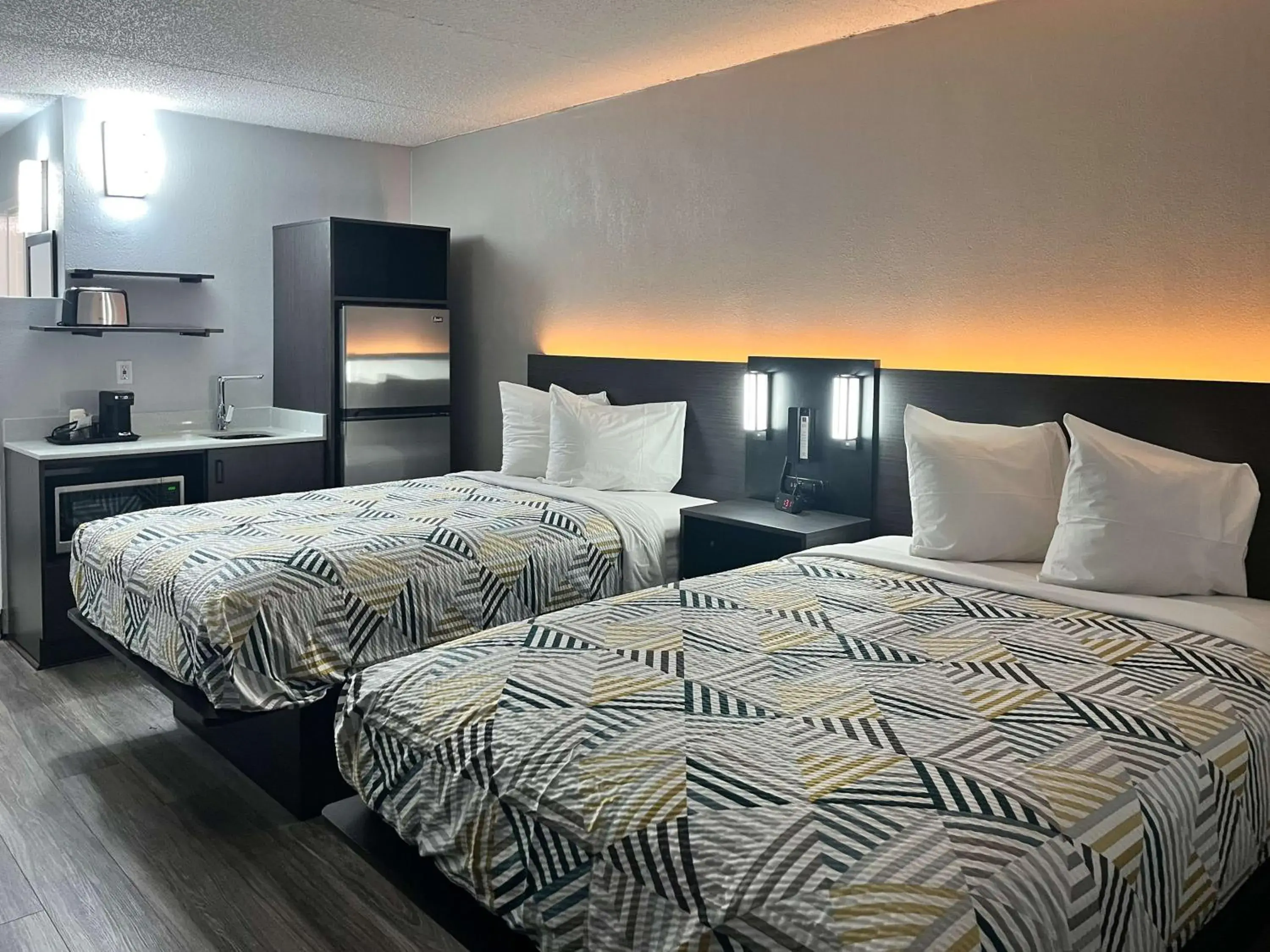 Bedroom, Bed in Studio 6 Rock Hill, SC Cherry Road Bedroom, Bed in Studio 6 Rock Hill, SC Cherry Road