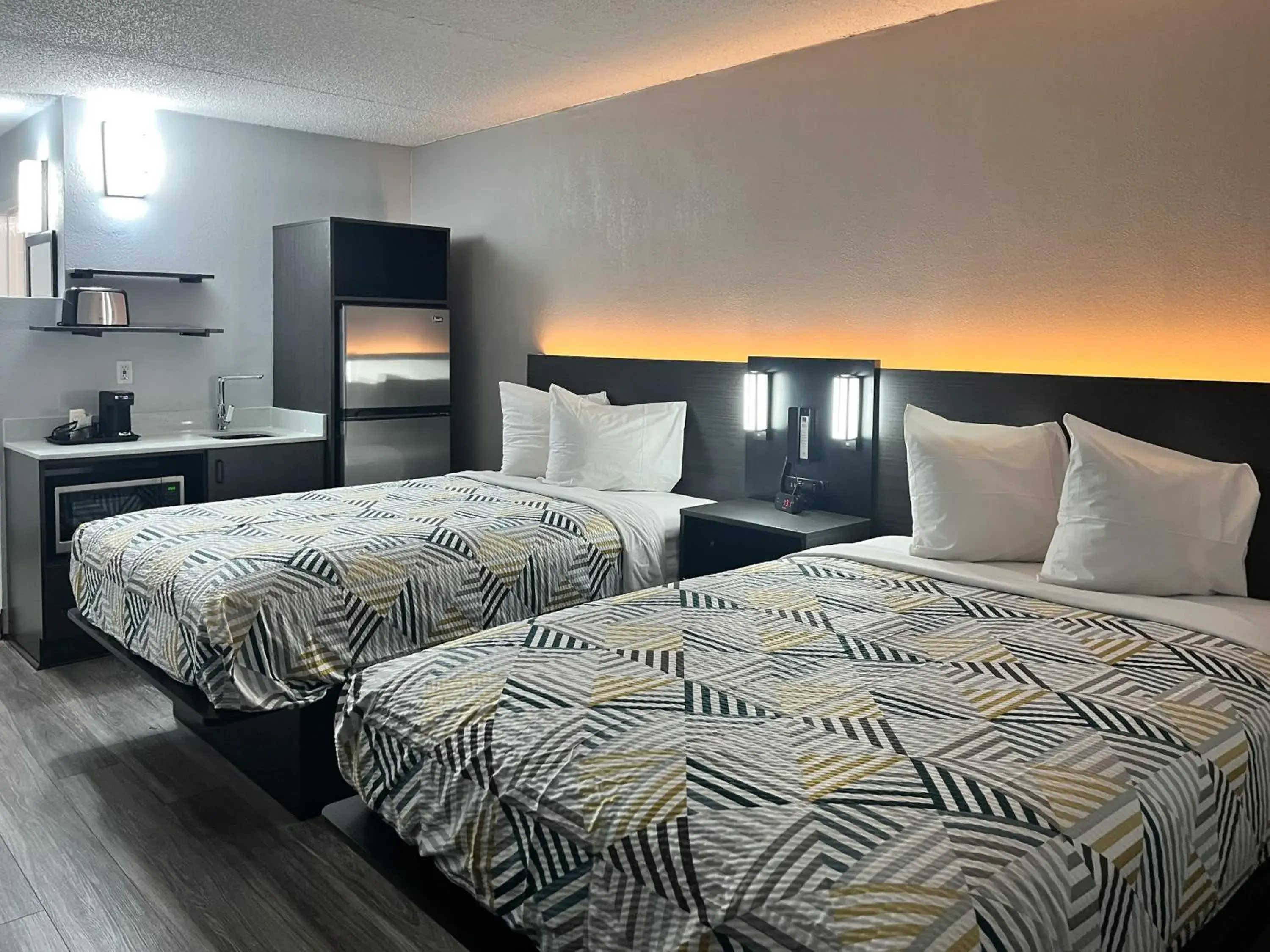 Bedroom, Bed in Studio 6 Rock Hill, SC Cherry Road Bedroom, Bed in Studio 6 Rock Hill, SC Cherry Road