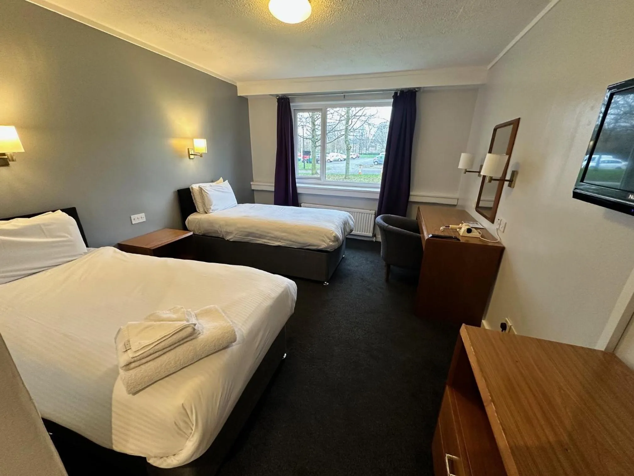 Family, Bed in Sporting Lodge Inn Middlesbrough