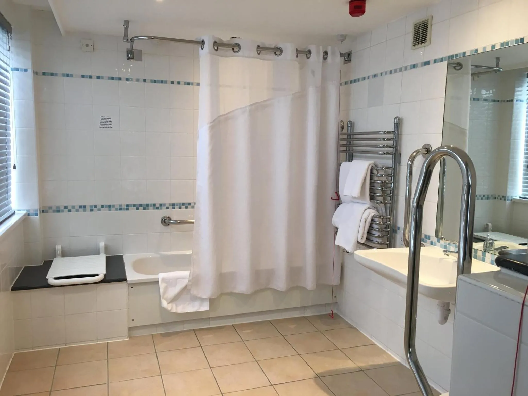 Photo of the whole room in Holiday Inn York by IHG