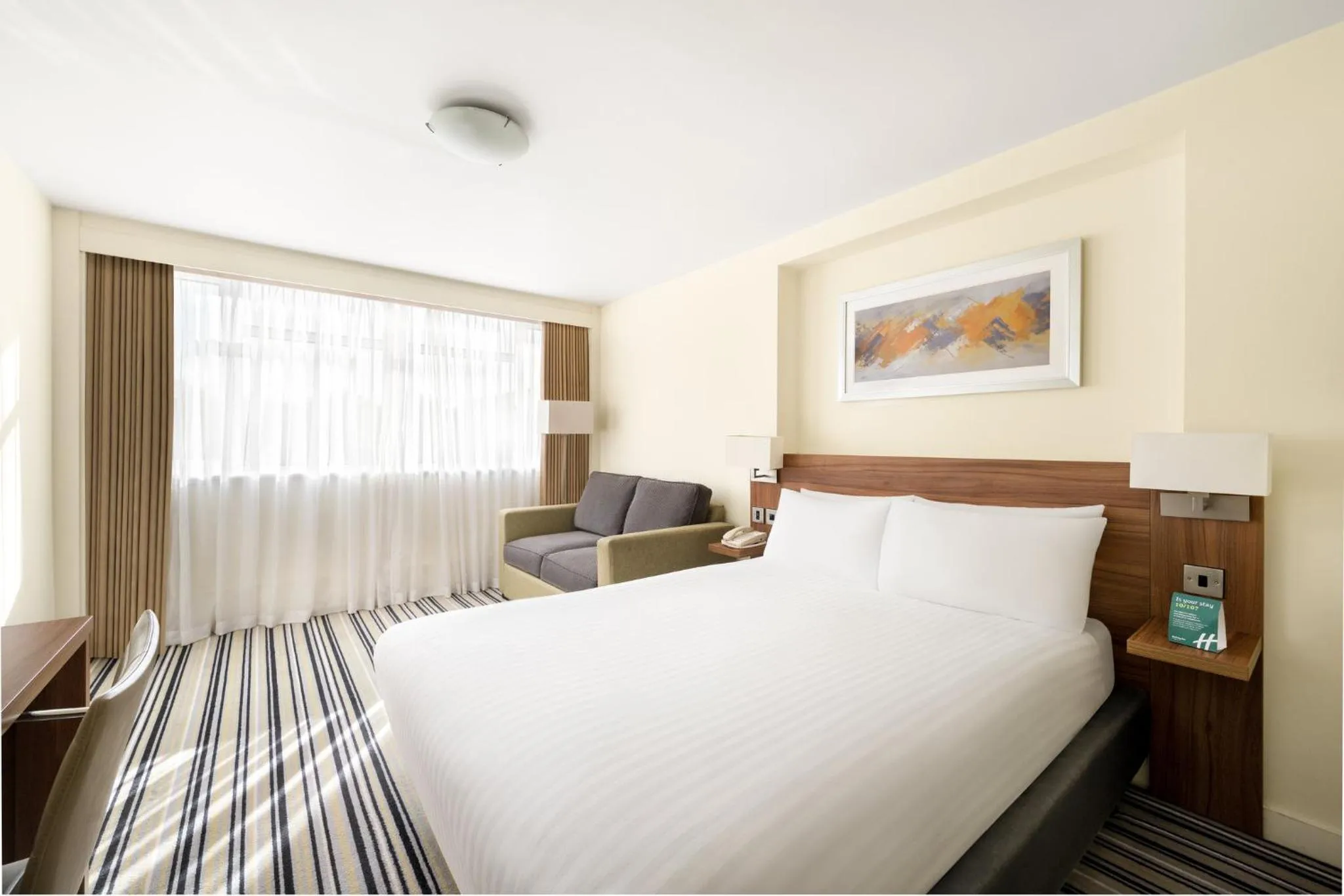 Photo of the whole room, Bed in Holiday Inn York by IHG