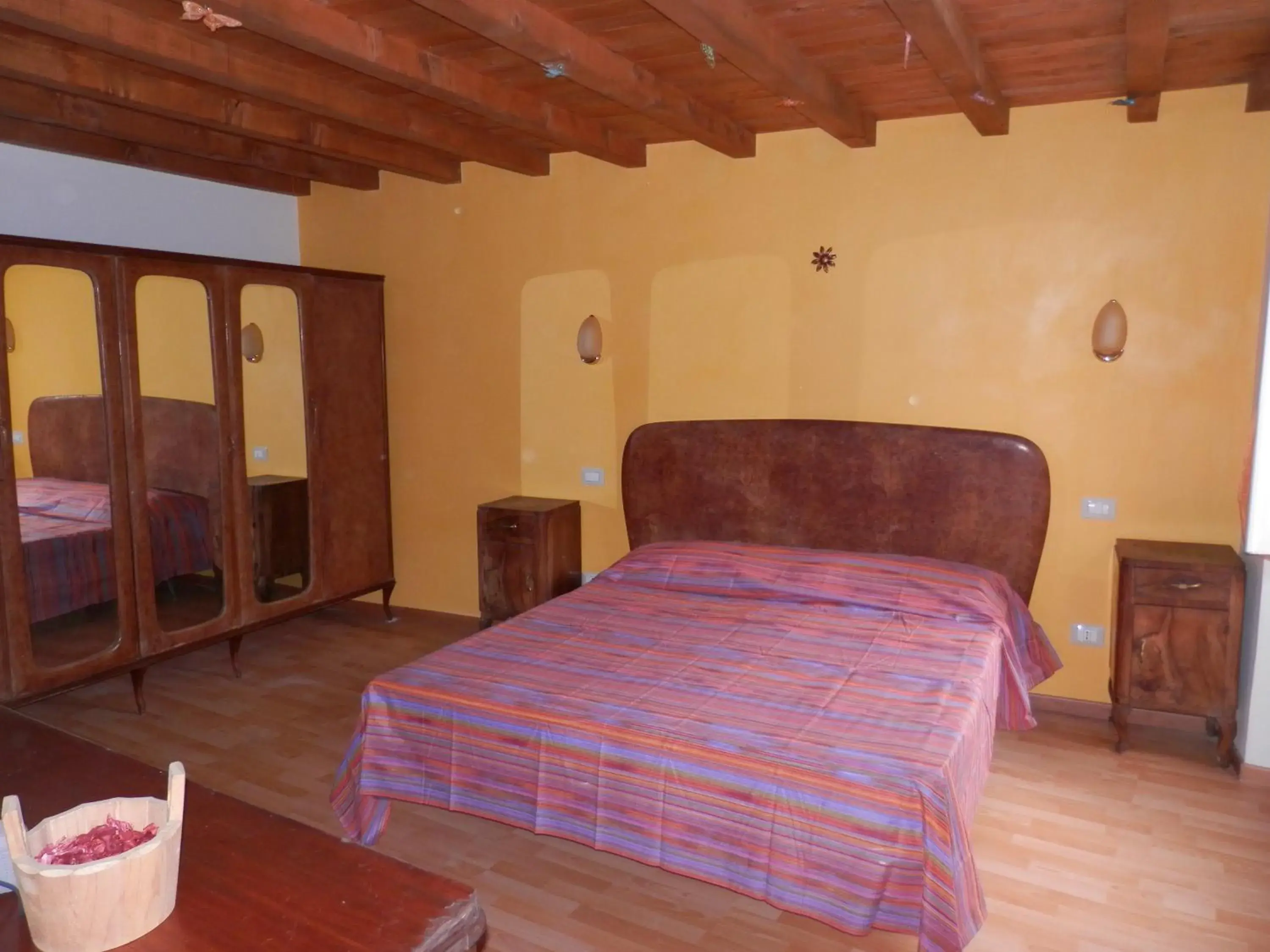 Large Double Room - single occupancy in Calì B&B Large Double Room - single occupancy in Calì B&B