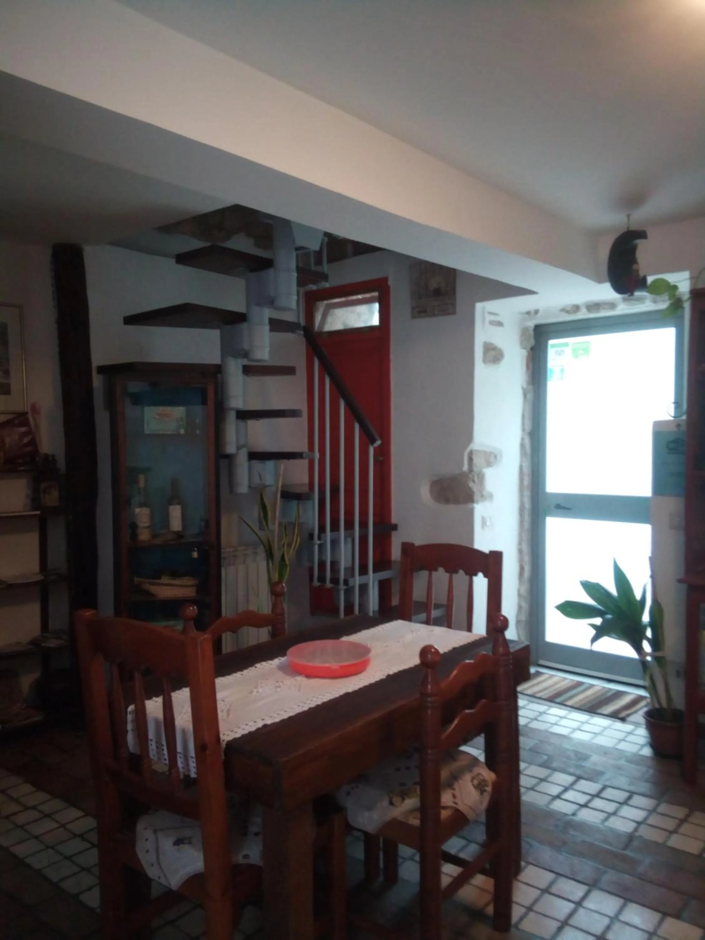Communal kitchen in Calì B&B