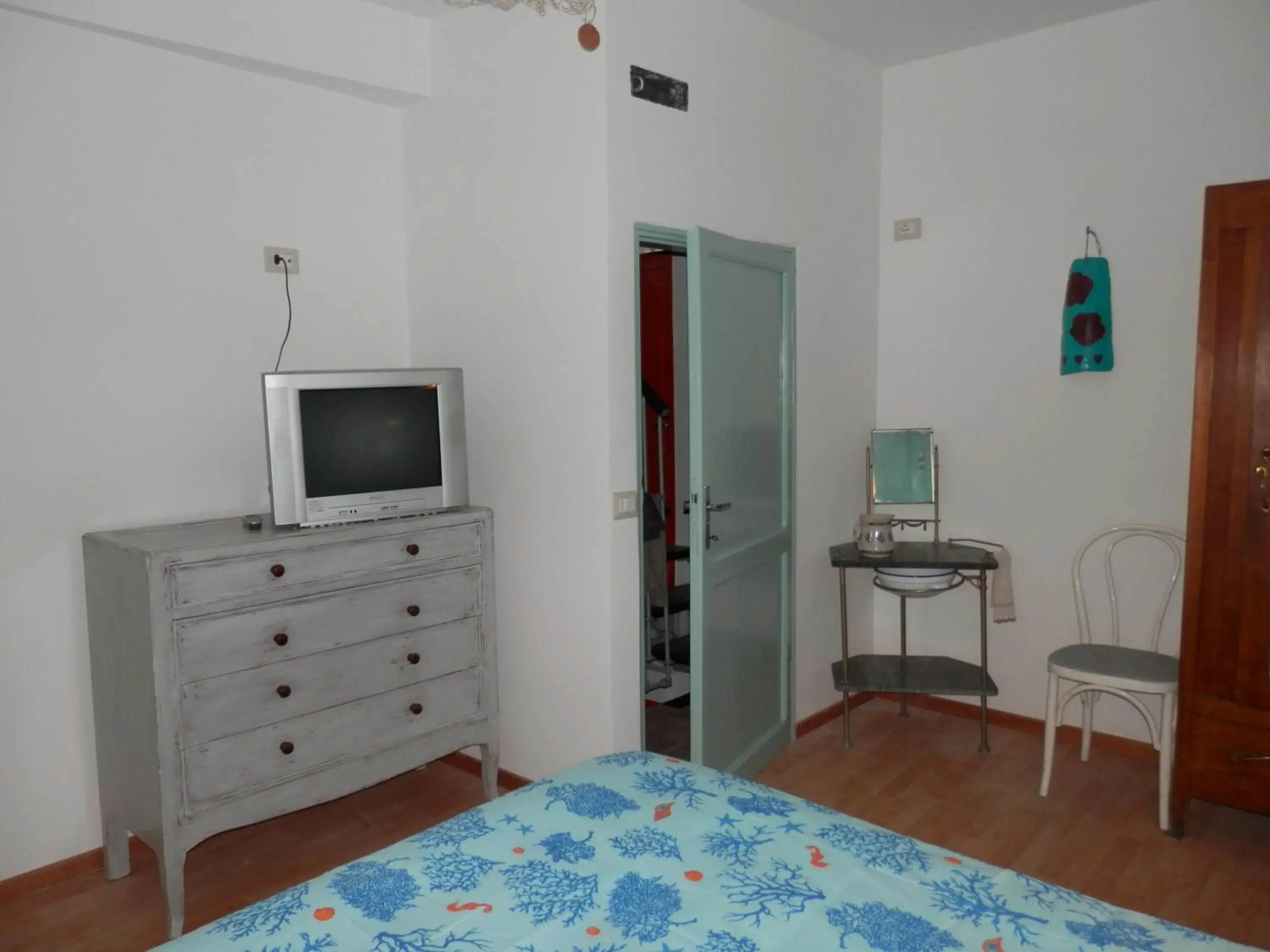 Double Room with Private Bathroom - single occupancy in Calì B&B Double Room with Private Bathroom - single occupancy in Calì B&B