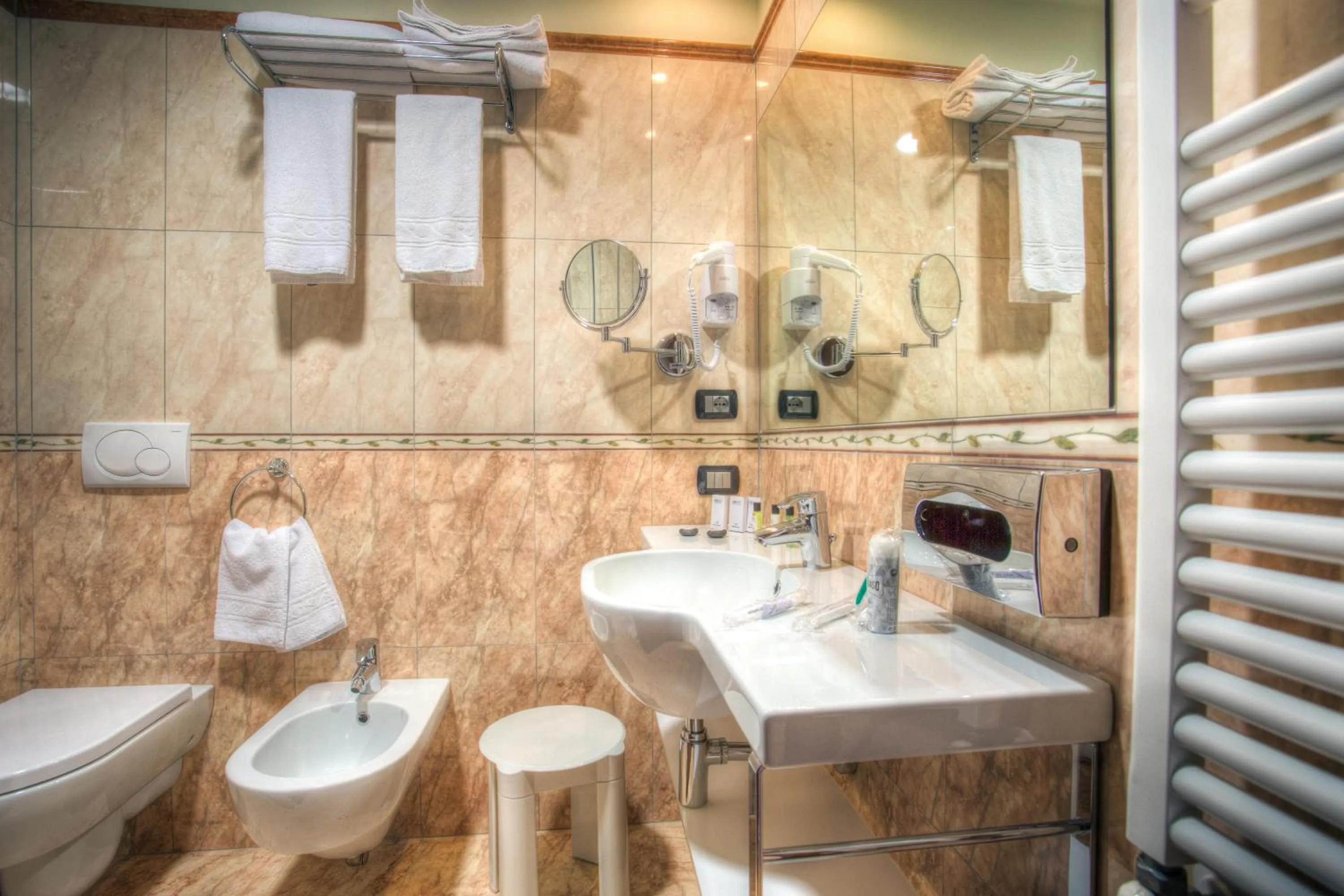 Bathroom in Hotel Il Duca Del Montefeltro