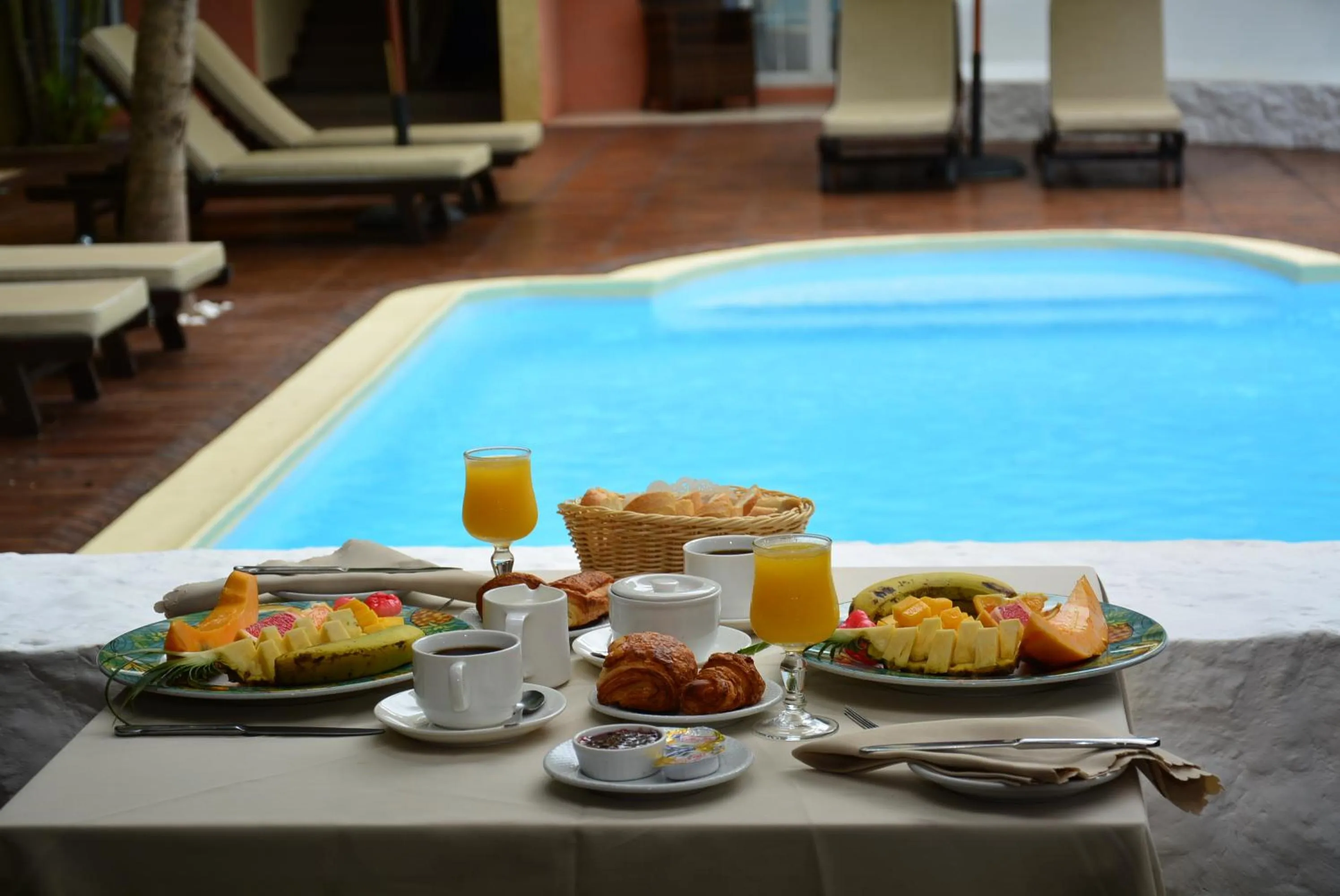 Continental breakfast in La Margarita