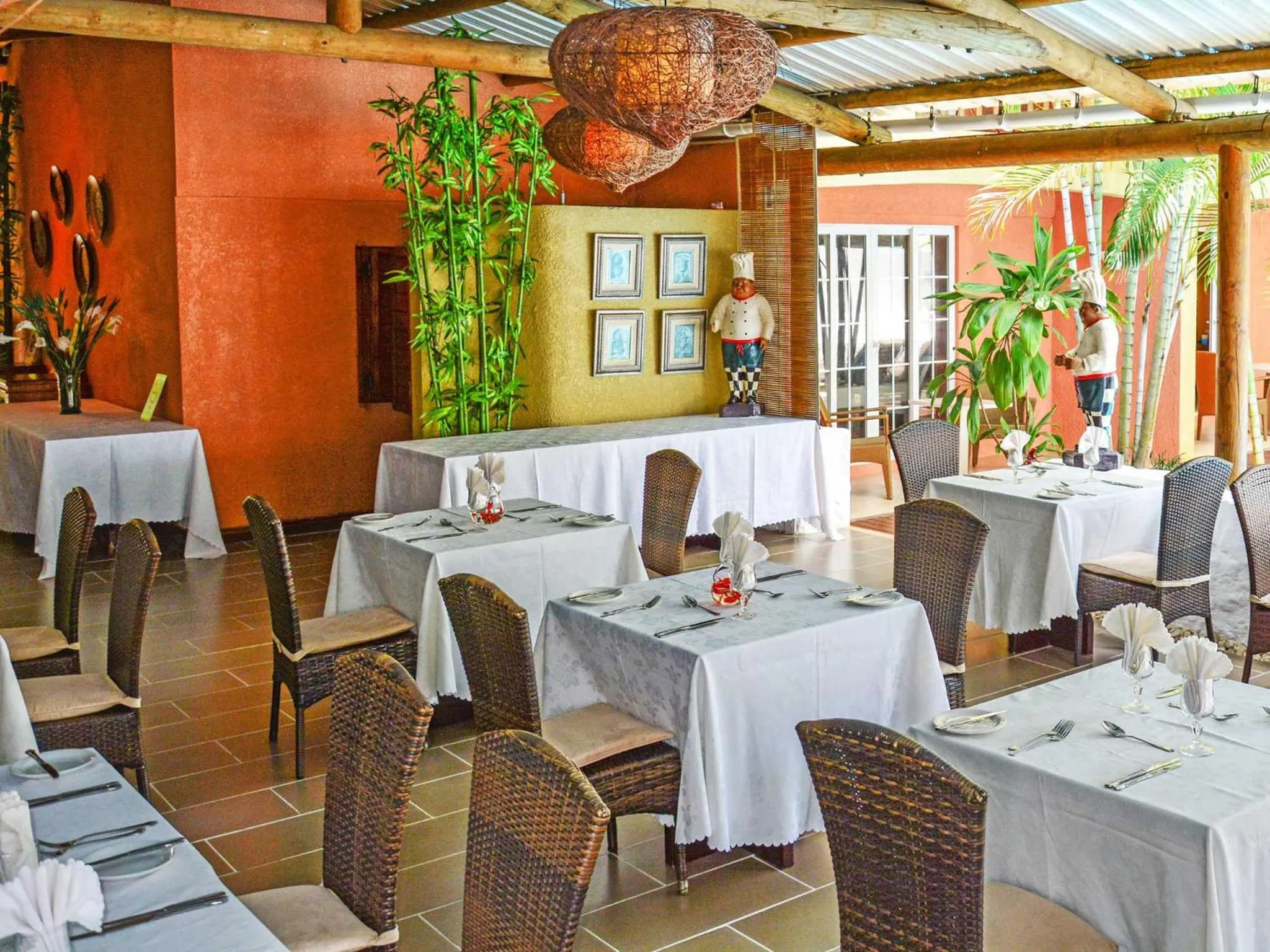 Restaurant/places to eat in La Margarita