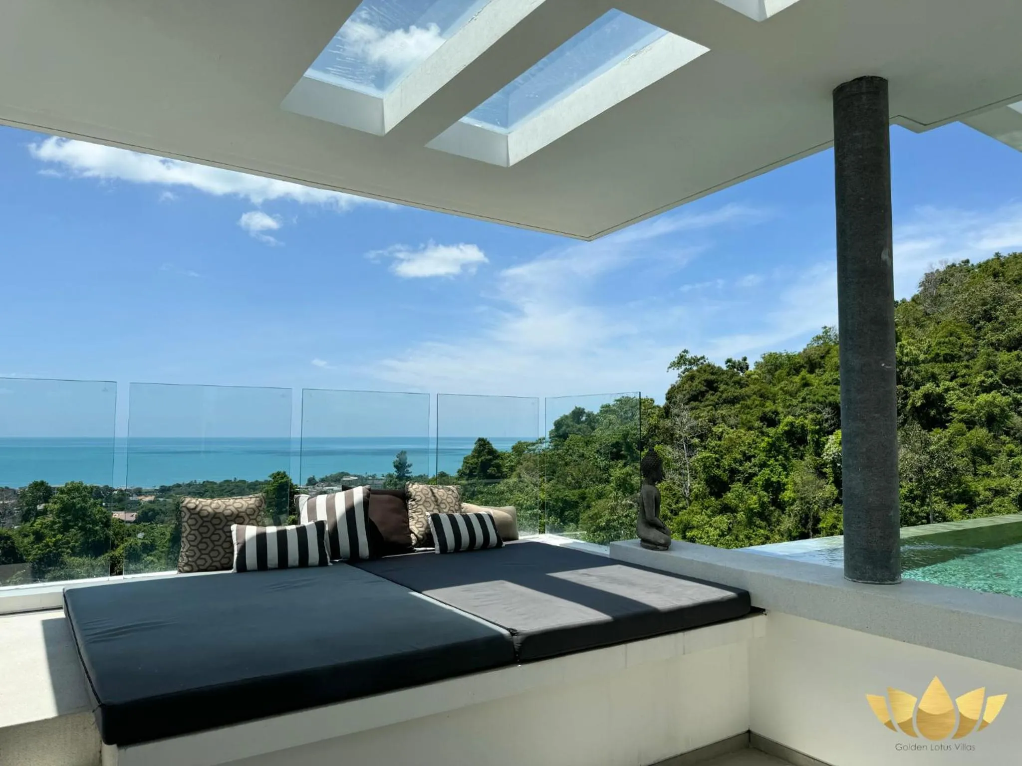 Bed in Golden Lotus Villas