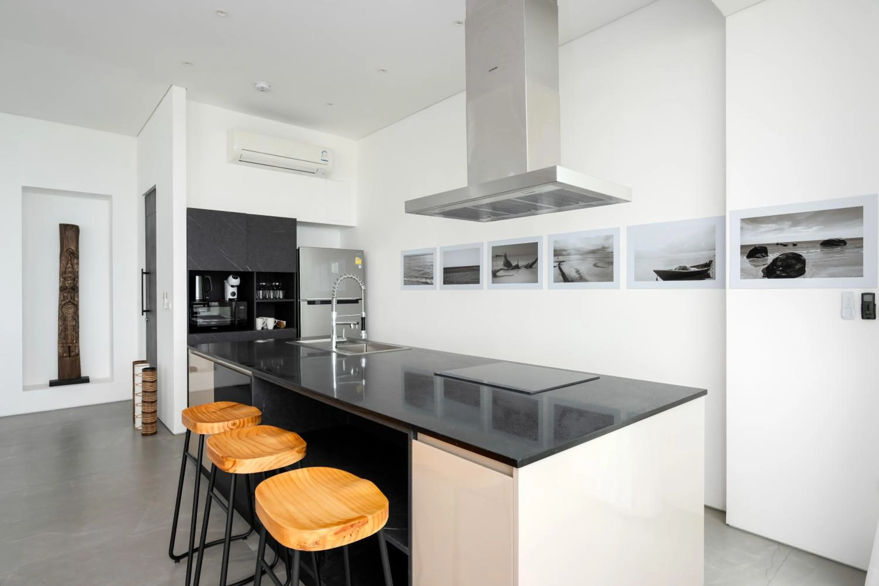 Kitchen or kitchenette in Golden Lotus Villas