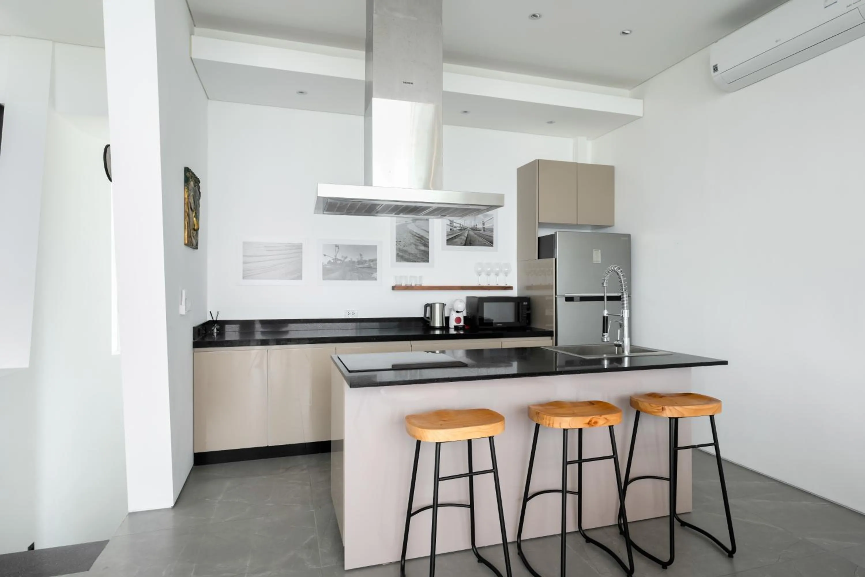 Kitchen or kitchenette in Golden Lotus Villas