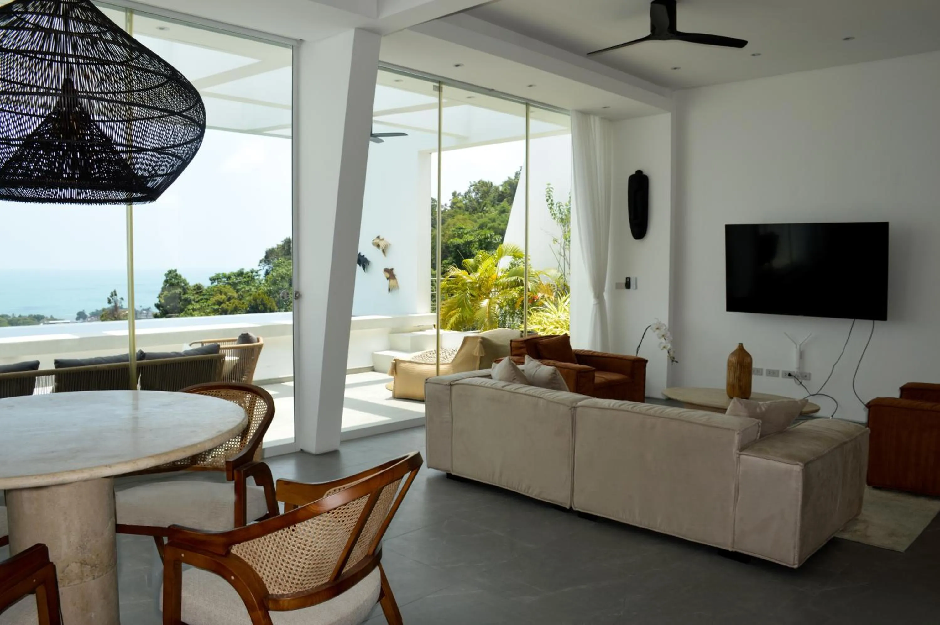 TV and multimedia in Golden Lotus Villas