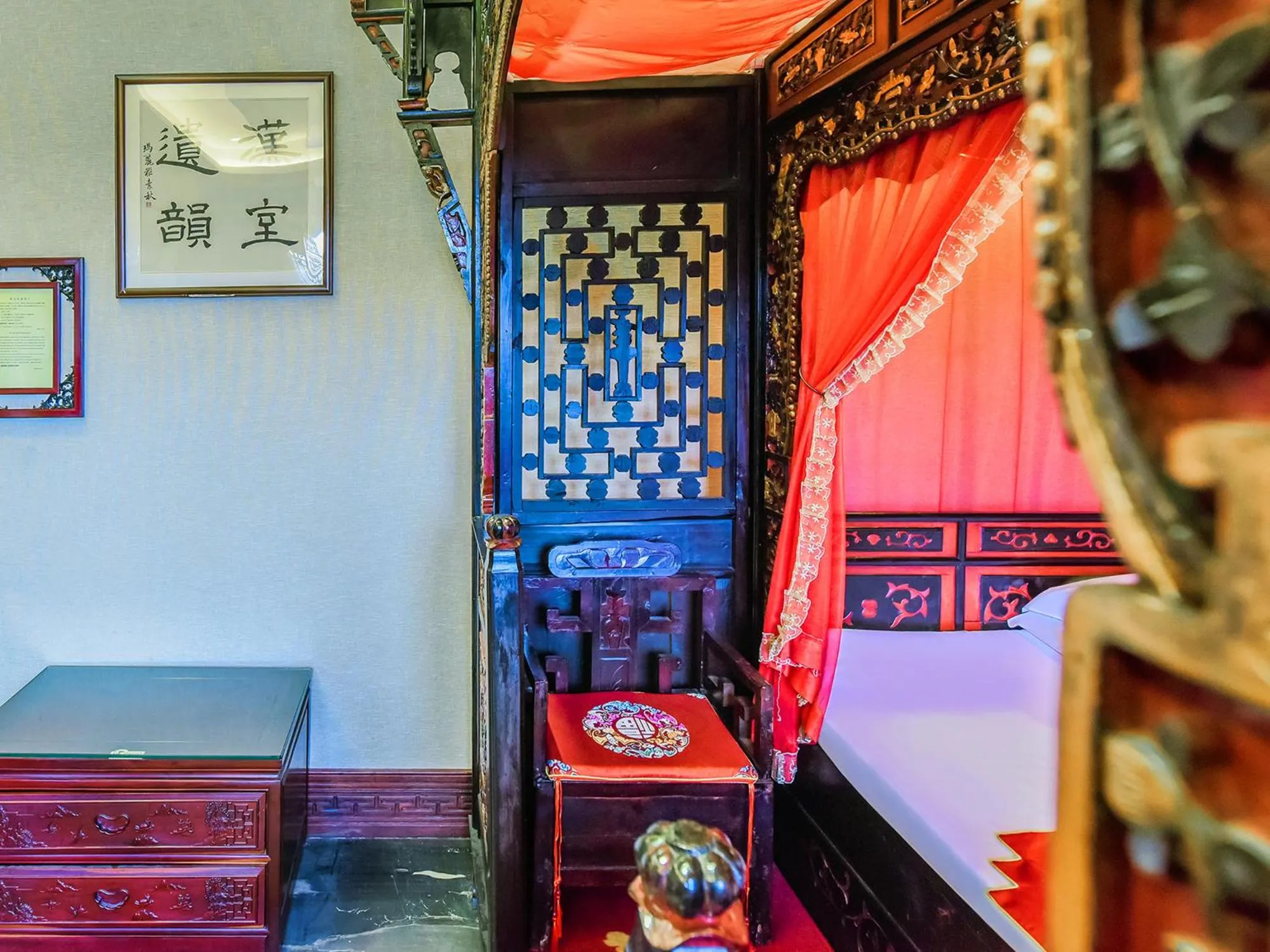 Bed in ChengDu Wuhou Temple Han Dynasty Hotel