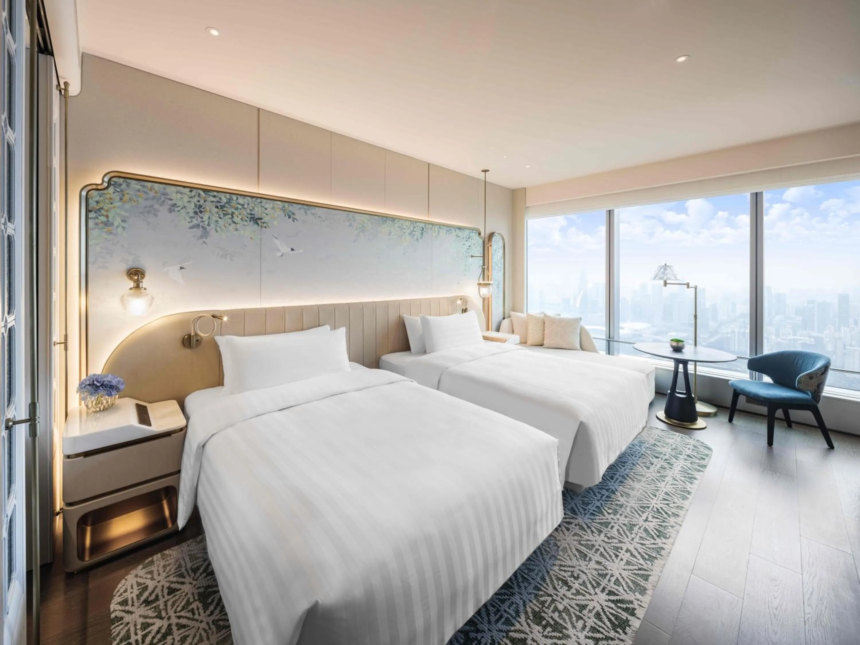 Horizon Bay View Twin Room (Enjoy Horizon Club Executive Benefits & Mini-bar) in Shangri-La Nanshan, Shenzhen