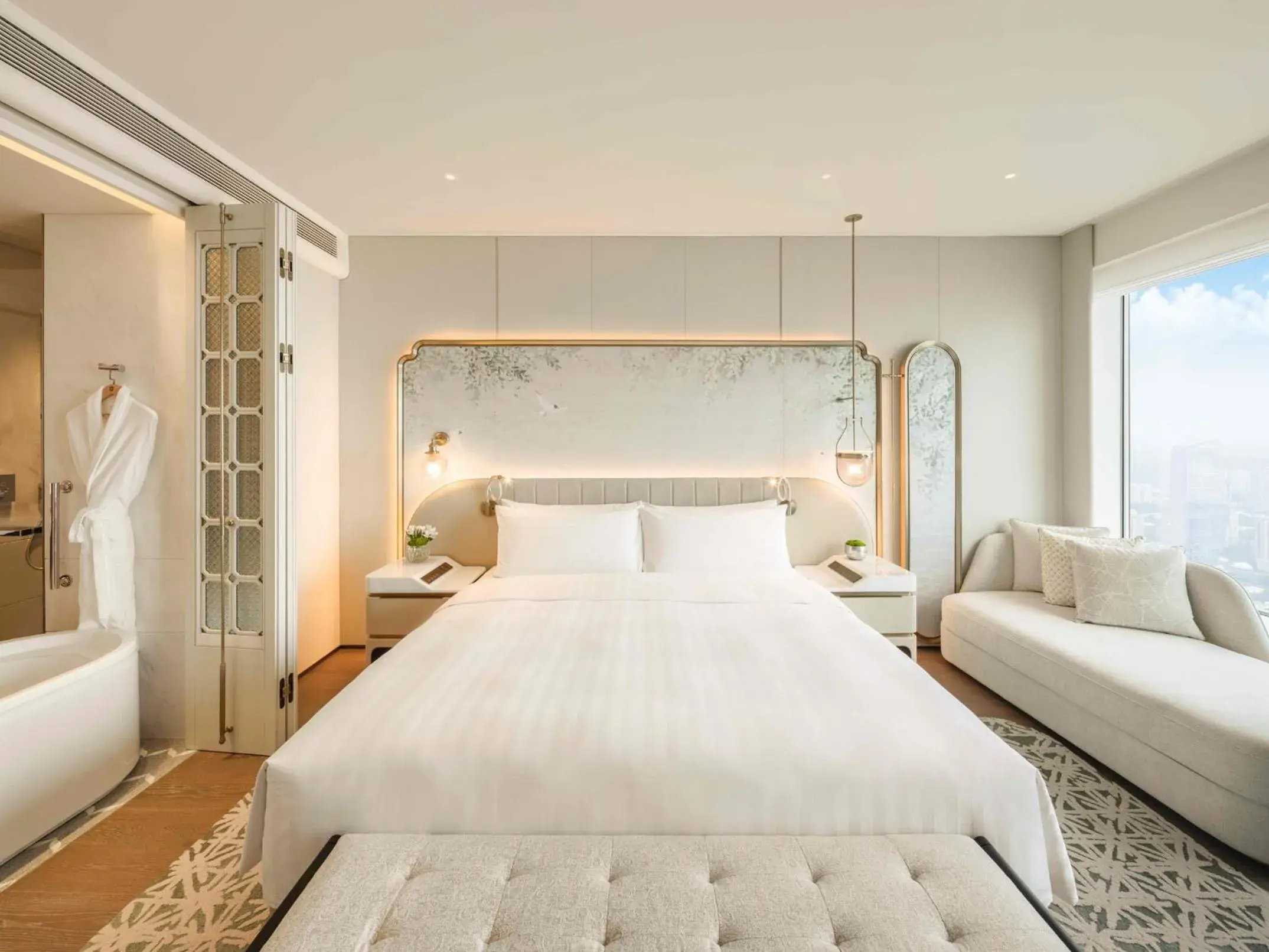 Horizon King Room (Enjoy Horizon Club Executive Benefits & Mini-bar) in Shangri-La Nanshan, Shenzhen, Stay for 2 consecutive nights and enjoy breakfast Horizon King Room (Enjoy Horizon Club Executive Benefits & Mini-bar) in Shangri-La Nanshan, Shenzhen, Stay for 2 consecutive nights and enjoy breakfast