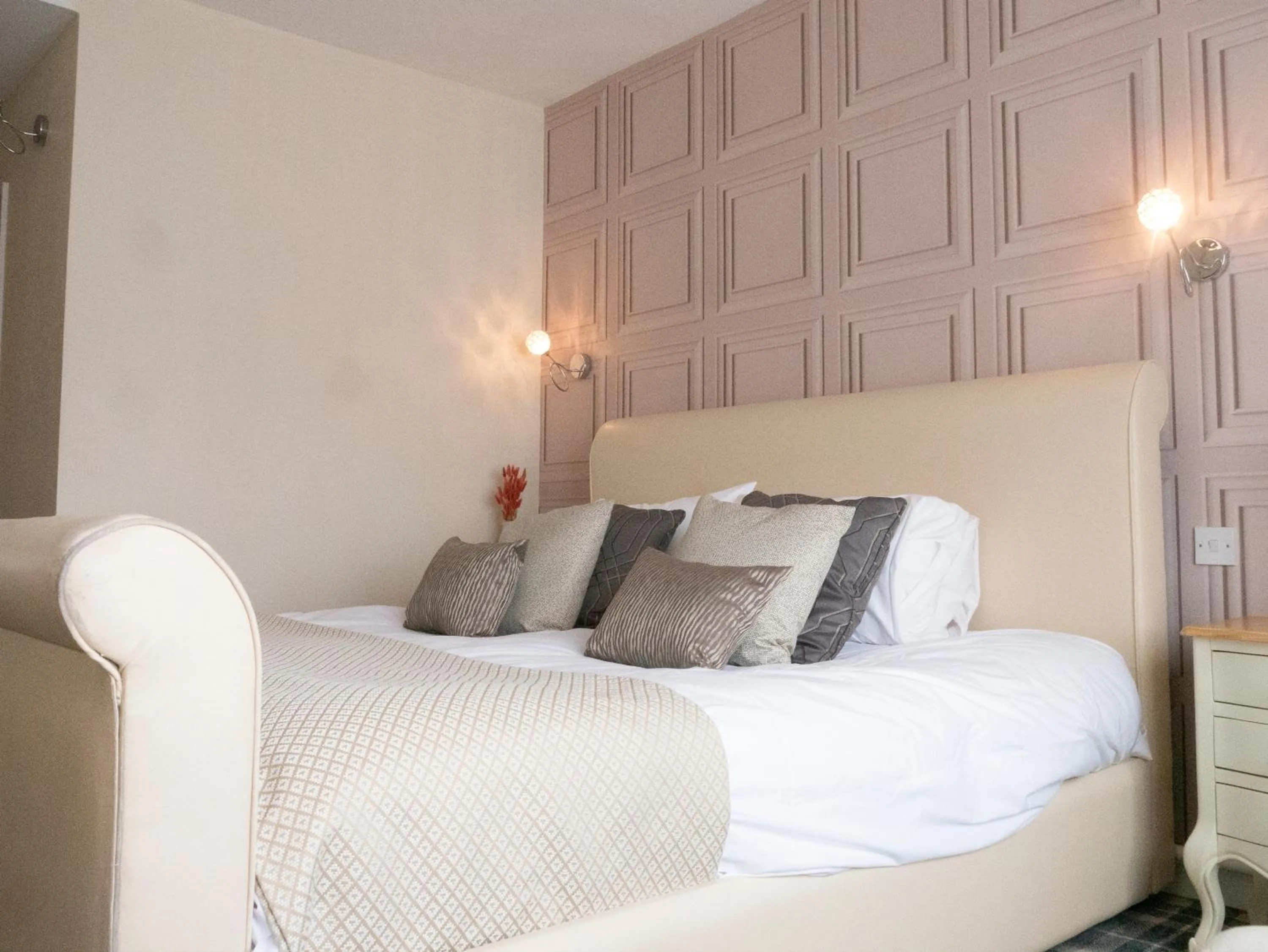 Bedroom, Bed in Britannia Hotel Newcastle Airport