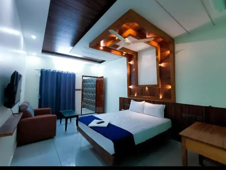 Deluxe Double Room with Balcony and Sea View in Ocean Queen Palace Poovar Deluxe Double Room with Balcony and Sea View in Ocean Queen Palace Poovar