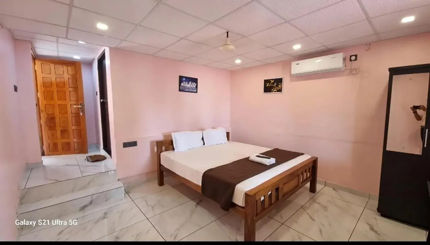 Queen Room with Sea View in Ocean Queen Palace Poovar Queen Room with Sea View in Ocean Queen Palace Poovar