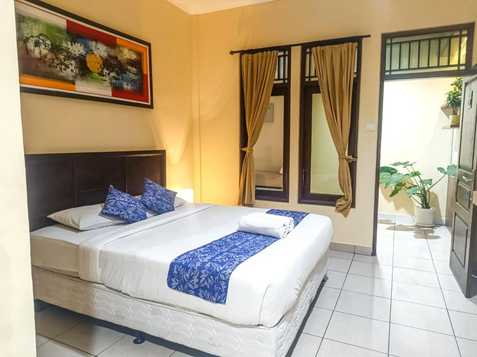 Bedroom, Bed in Miraa Guest House & Resto