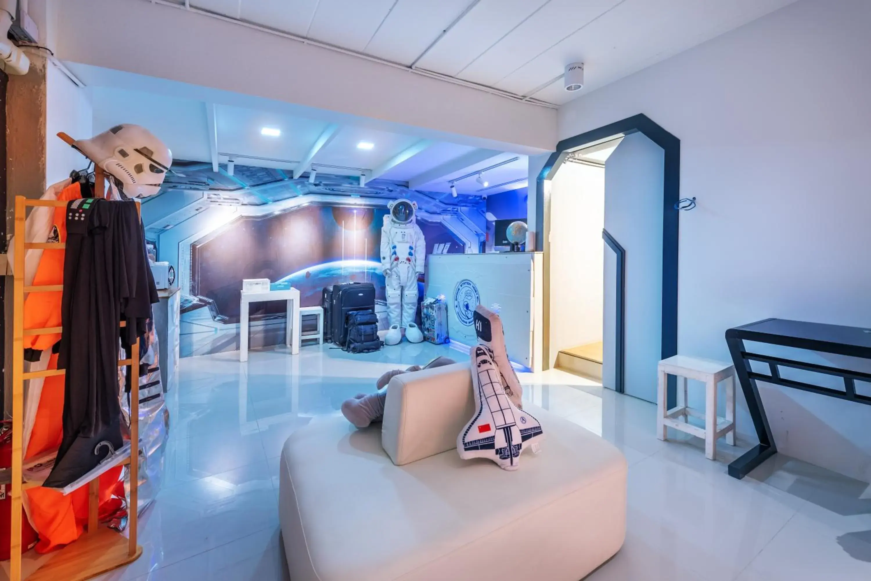 TV and multimedia, Bed in Space Station Hostel TV and multimedia, Bed in Space Station Hostel