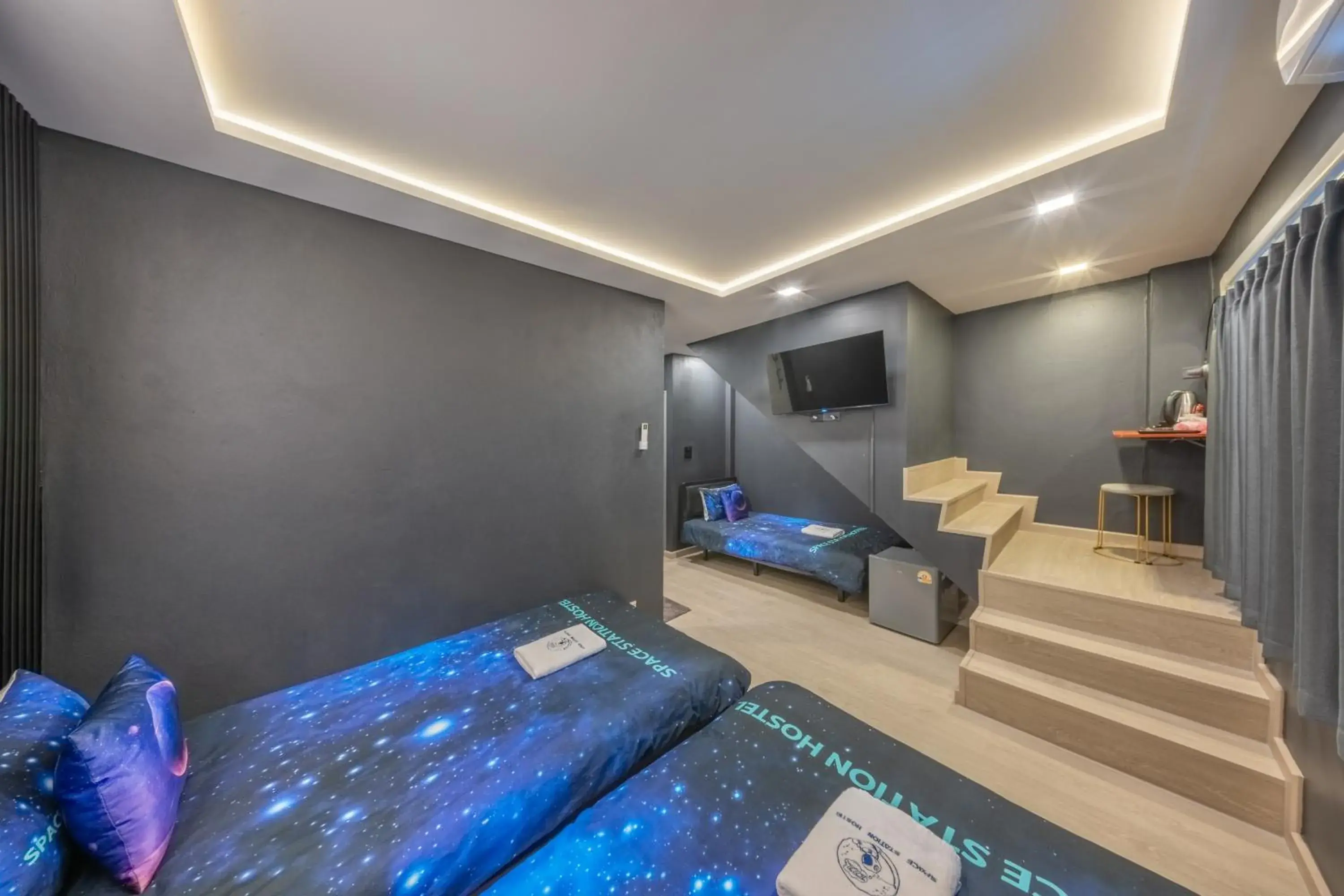 Triple Room with Private Bathroom in Space Station Hostel Triple Room with Private Bathroom in Space Station Hostel