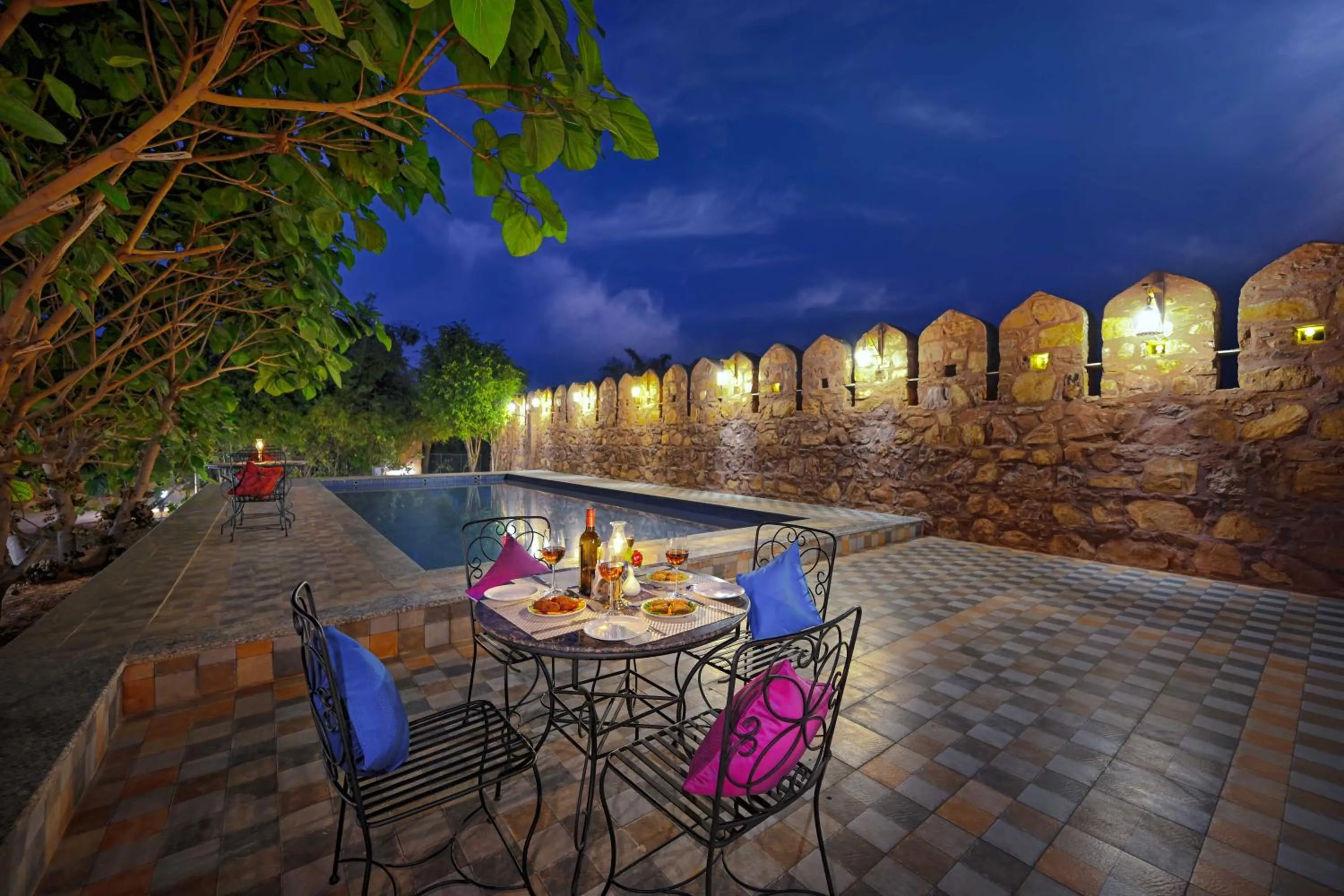 Swimming pool in Aranya Vilas, Ranthambhore