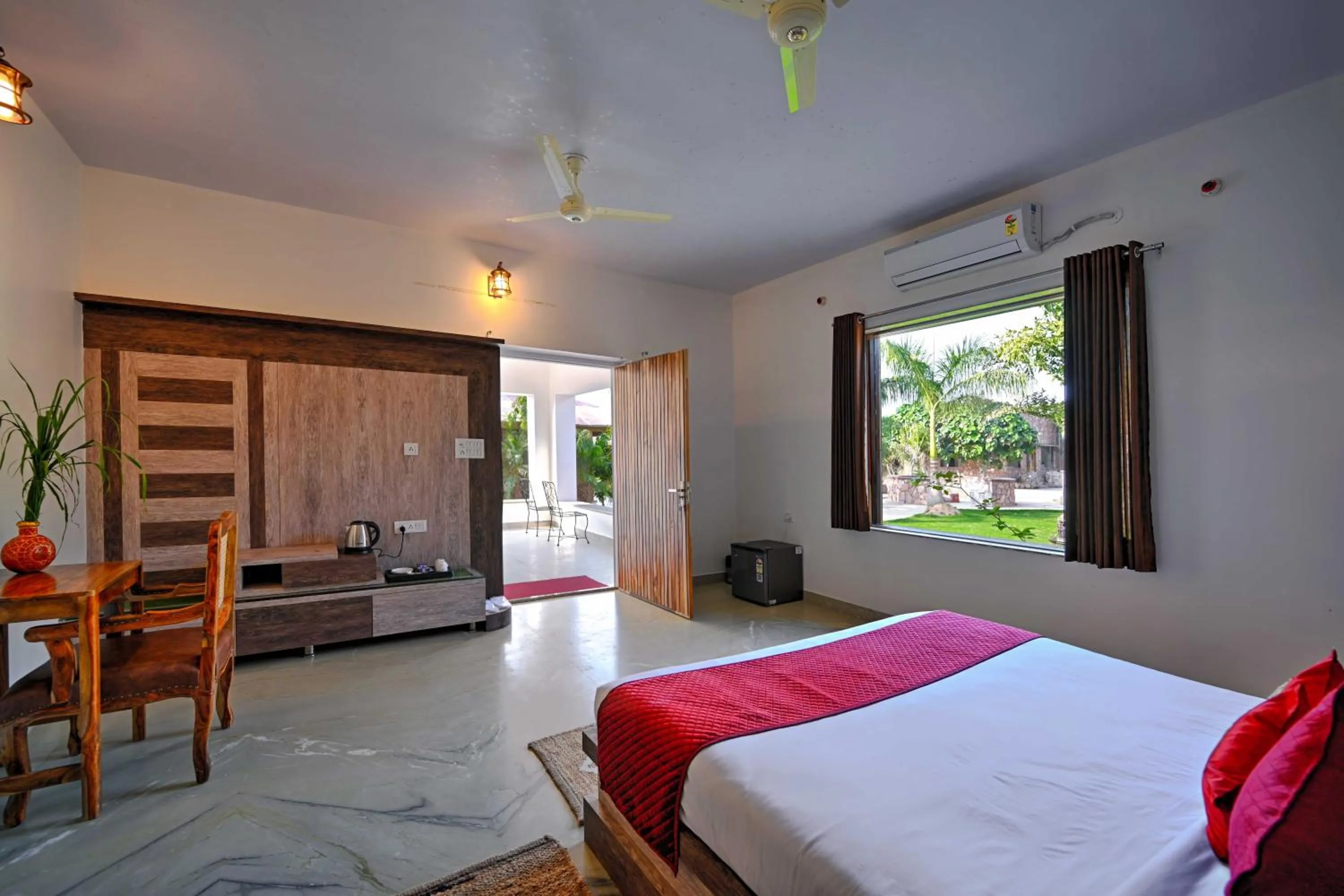 Bed in Aranya Vilas, Ranthambhore