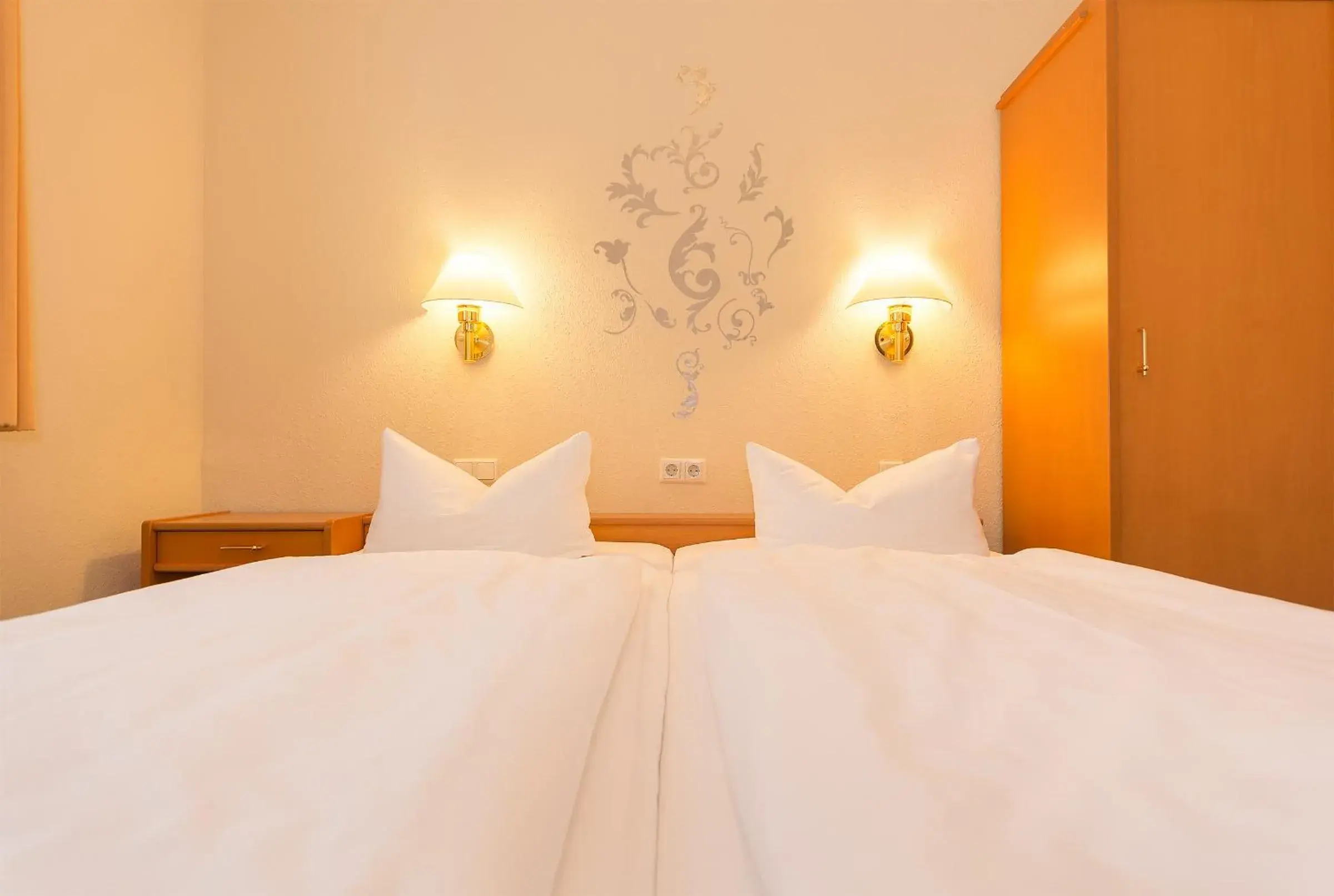 Two-Bedroom Apartment with Terrace in Villa Osada Two-Bedroom Apartment with Terrace in Villa Osada