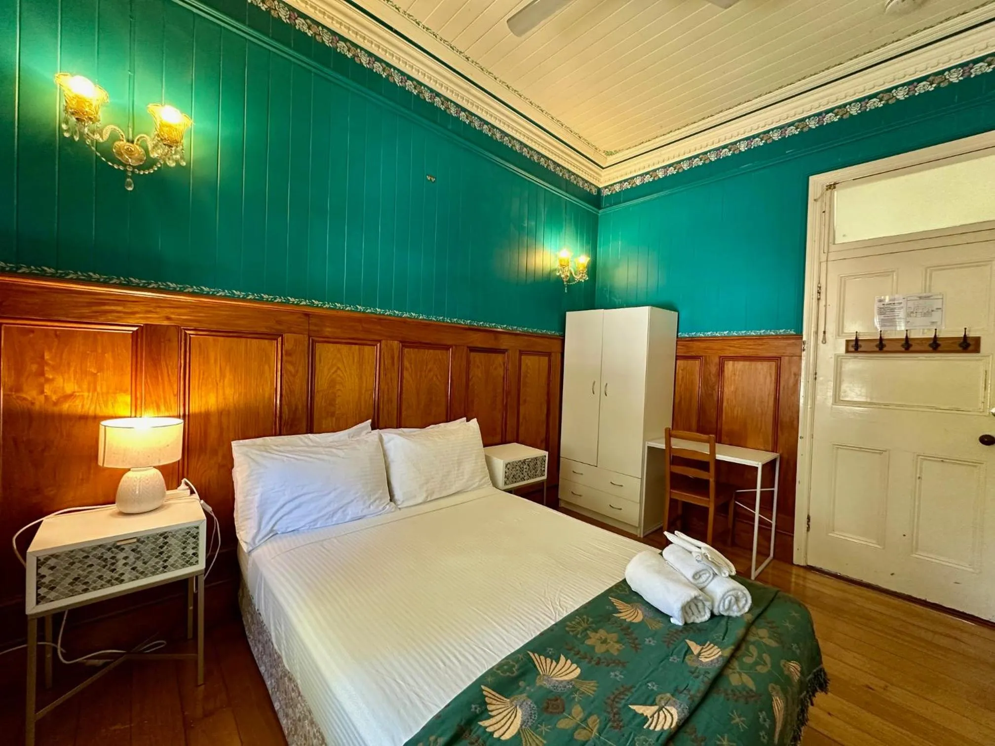 Bed in Minto Accommodation Brisbane