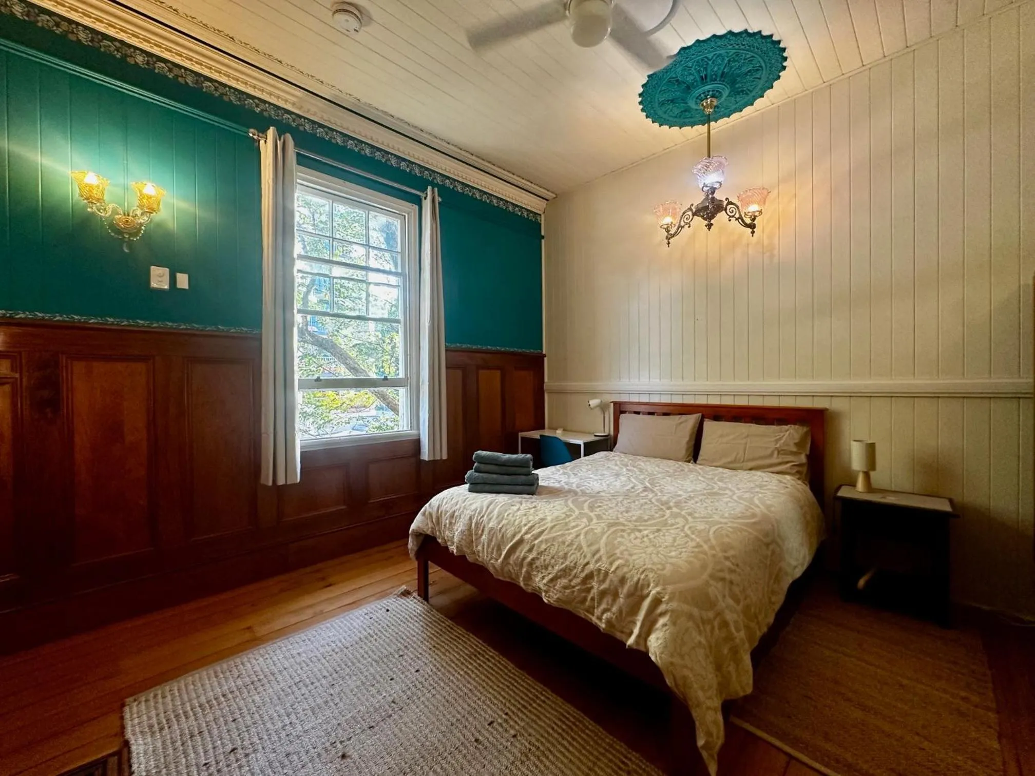 Bed in Minto Accommodation Brisbane