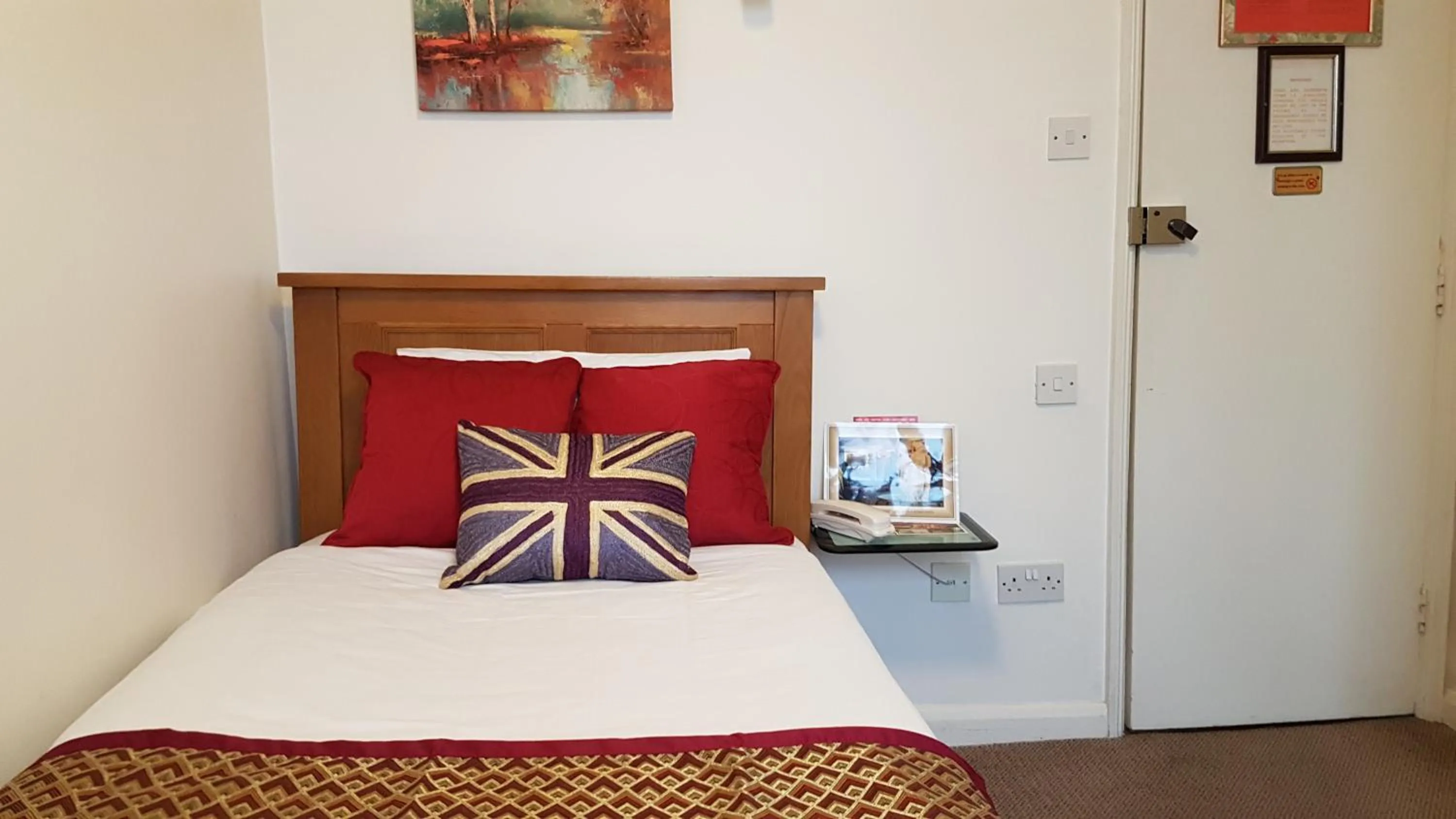 Bed in Westpoint Hotel