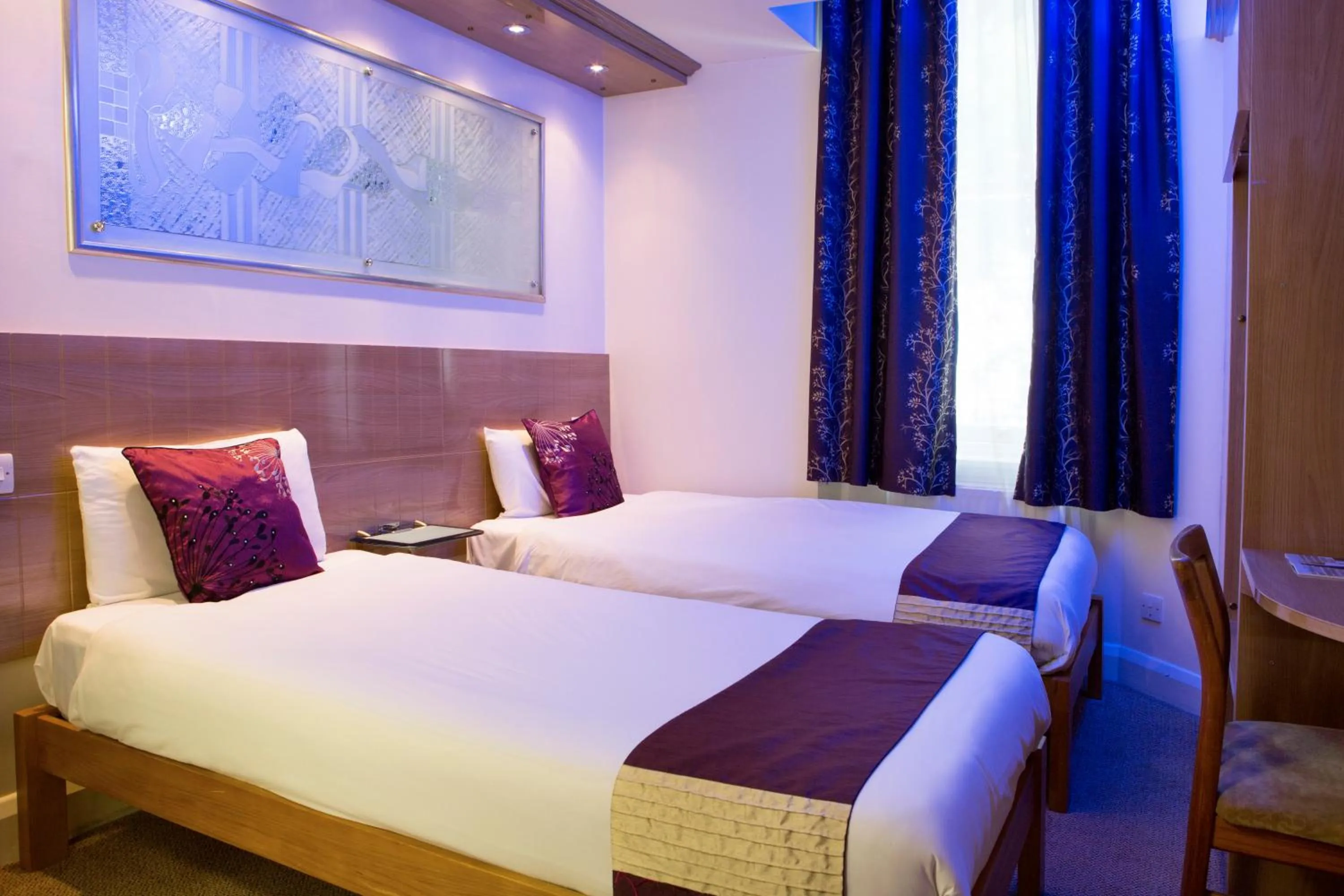 Bed in Westpoint Hotel