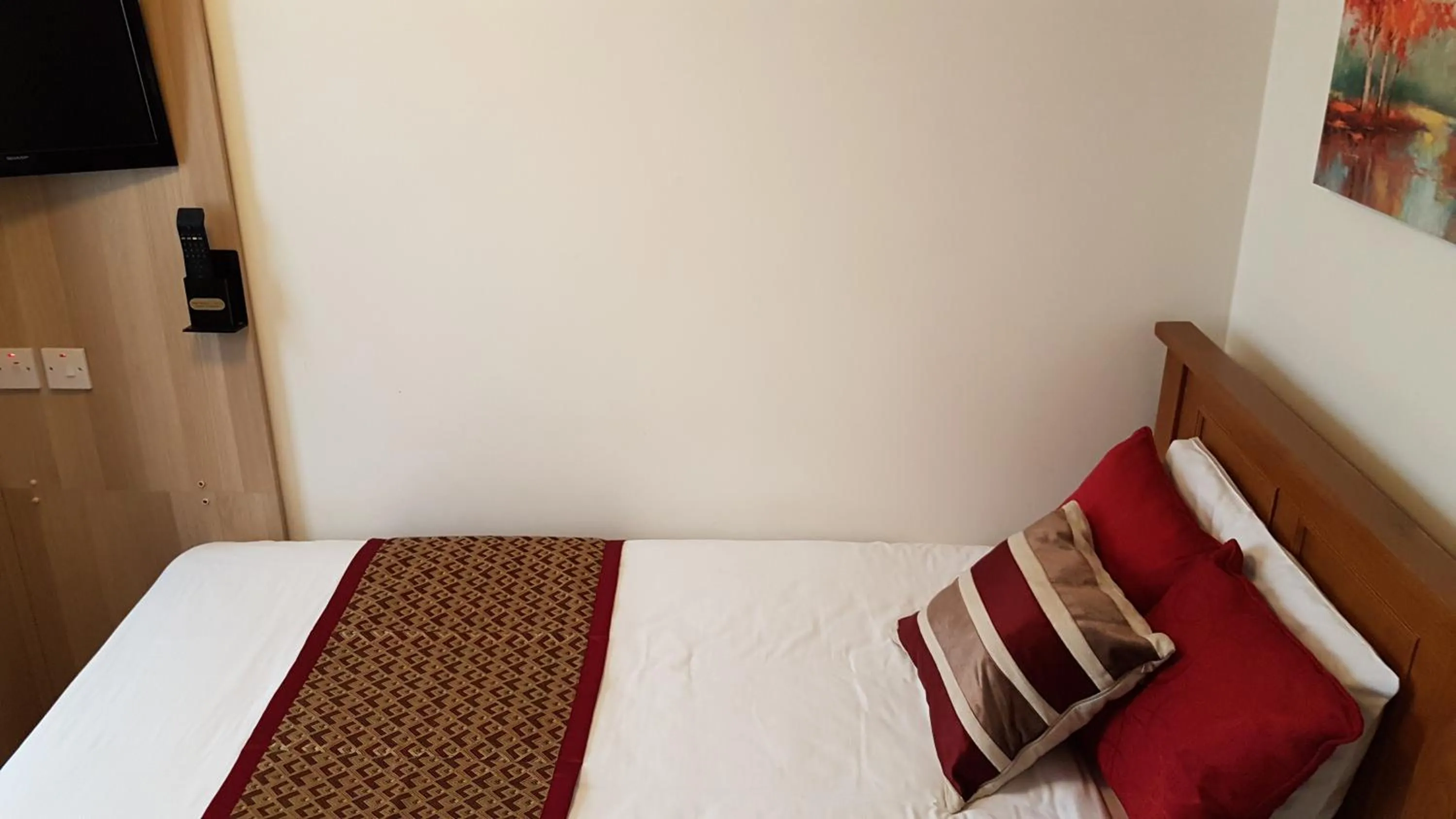 Bed in Westpoint Hotel