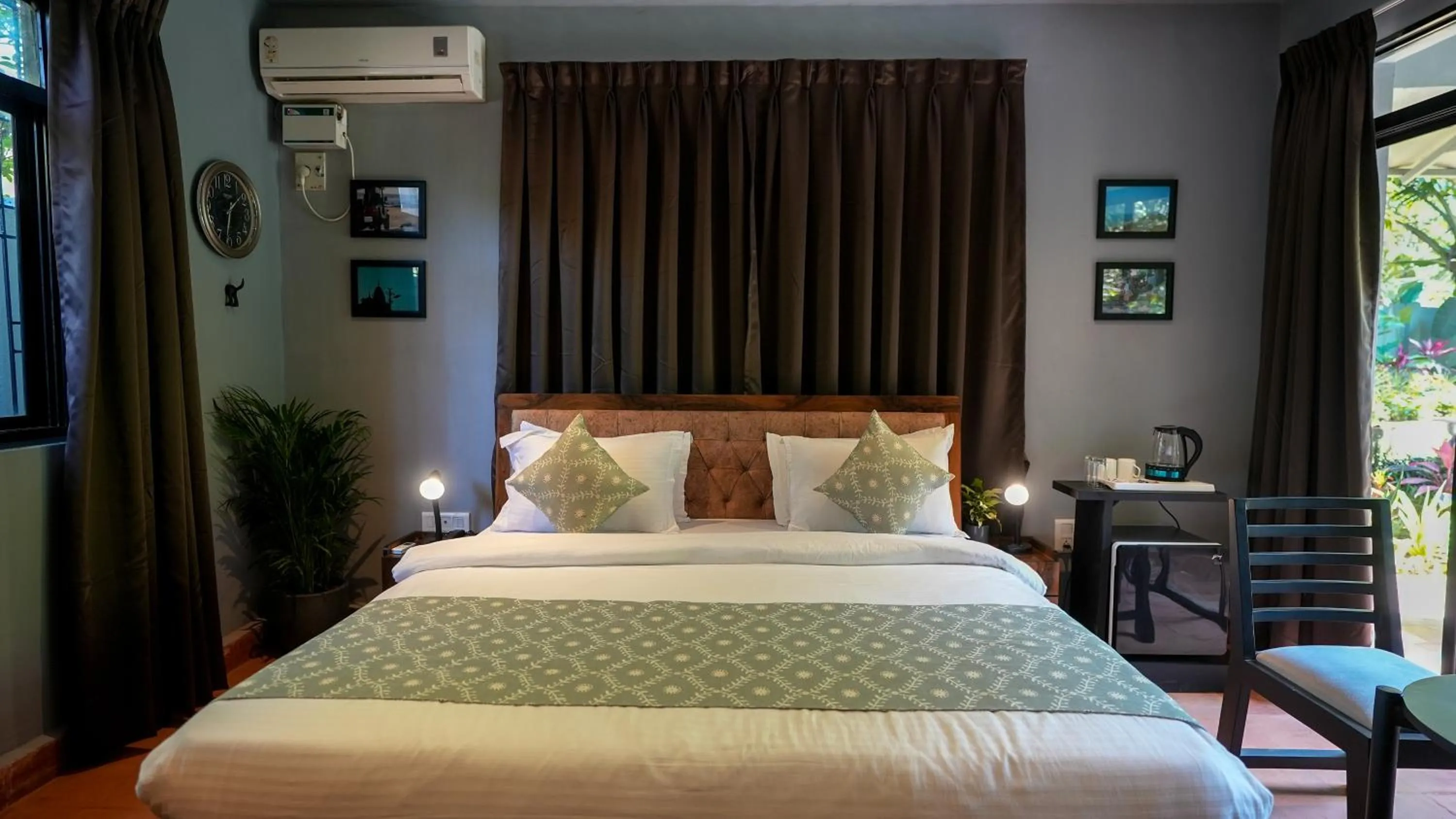 Bed in Sortby Stays, Vagator