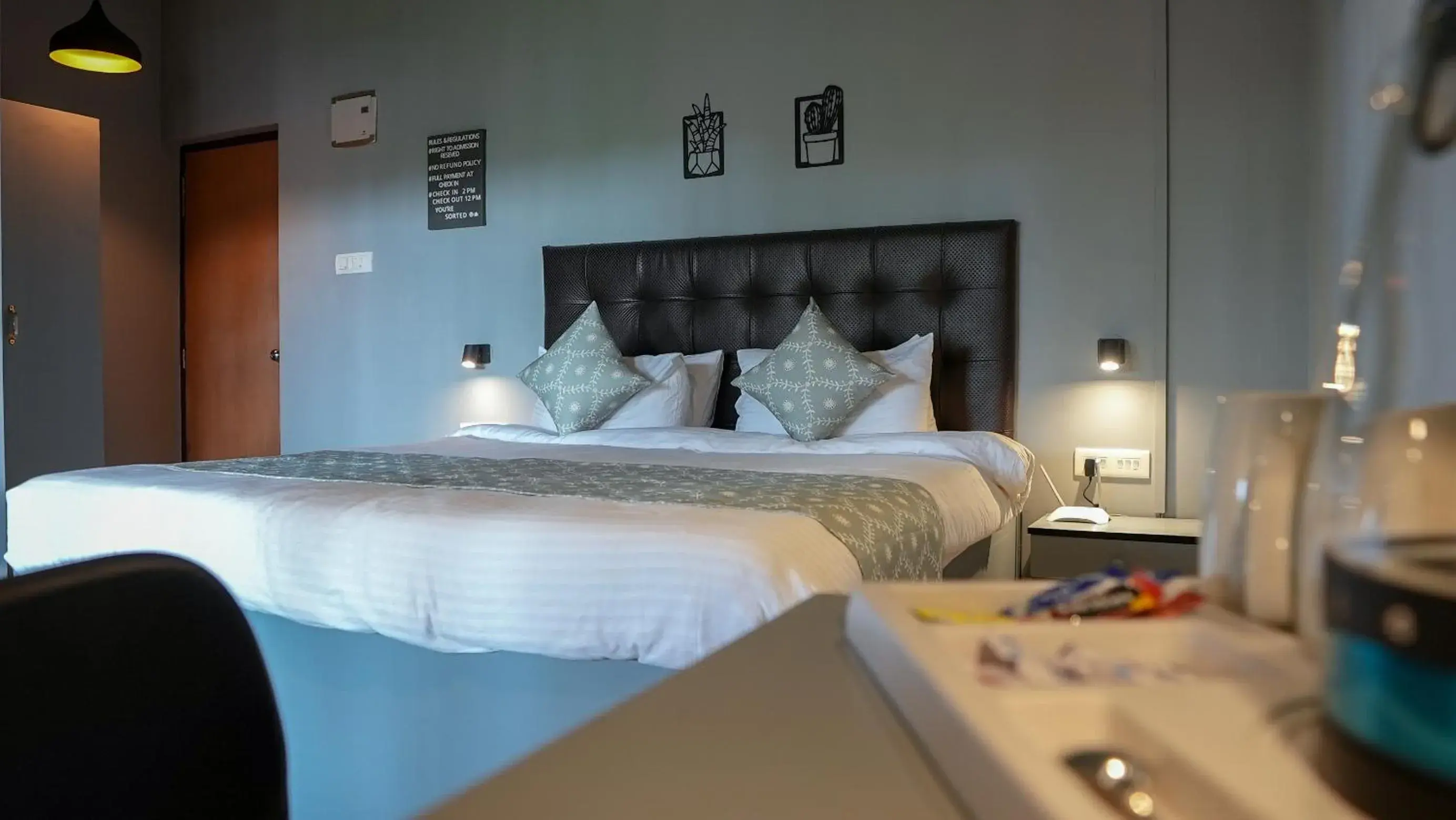 Photo of the whole room, Bed in Sortby Stays, Vagator Photo of the whole room, Bed in Sortby Stays, Vagator